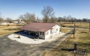 307 North Linebarger Street Property Photo 53