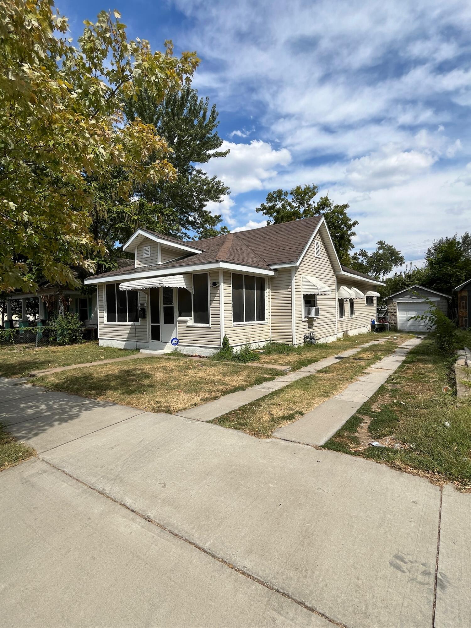 1715 South Kentucky Avenue Property Photo 1
