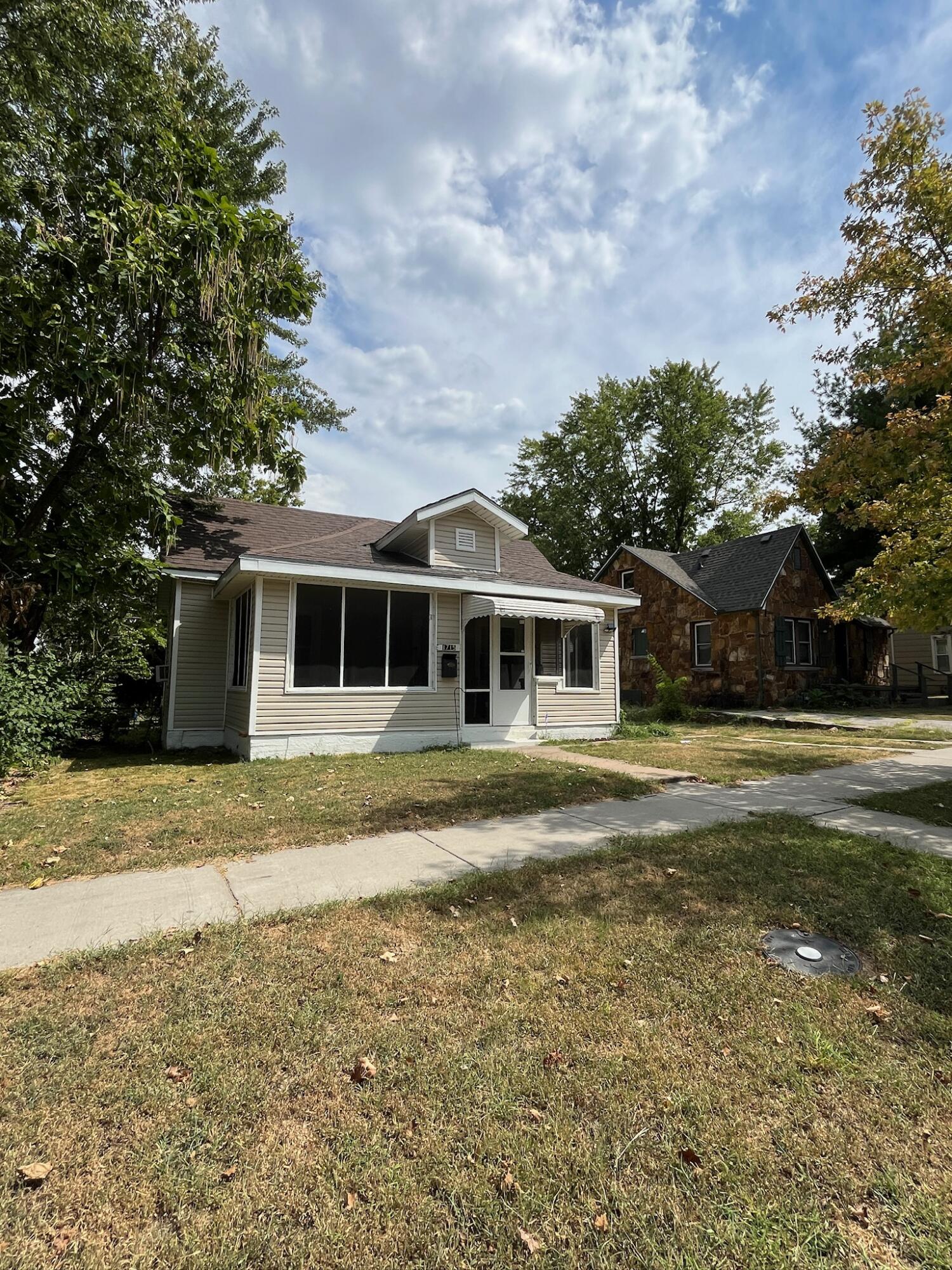 1715 South Kentucky Avenue Property Photo 2
