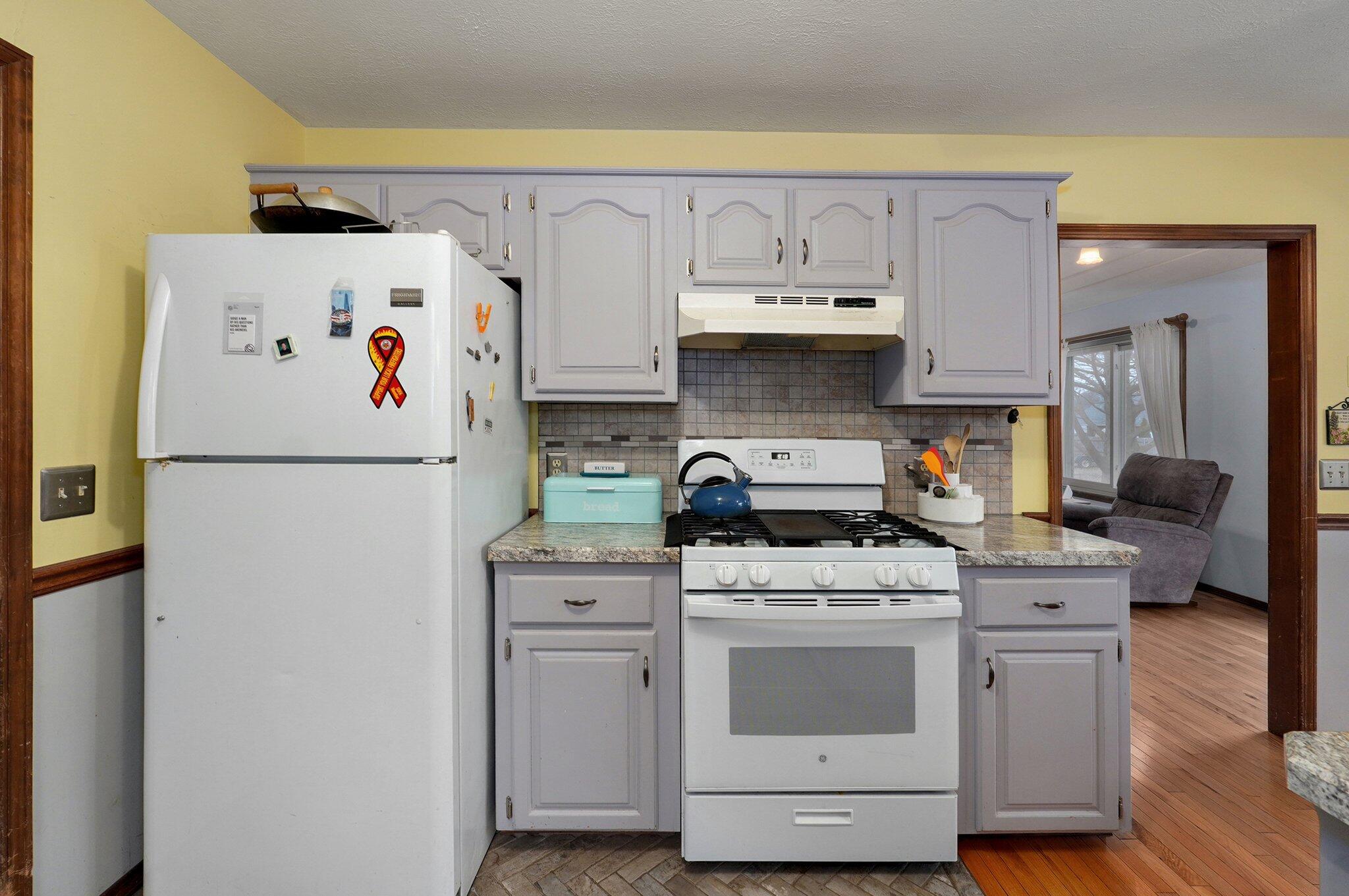 107 East Halsey Street Property Photo 12