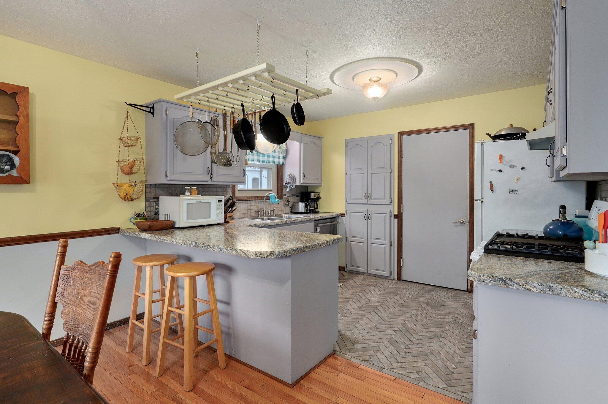 107 East Halsey Street Property Photo 15