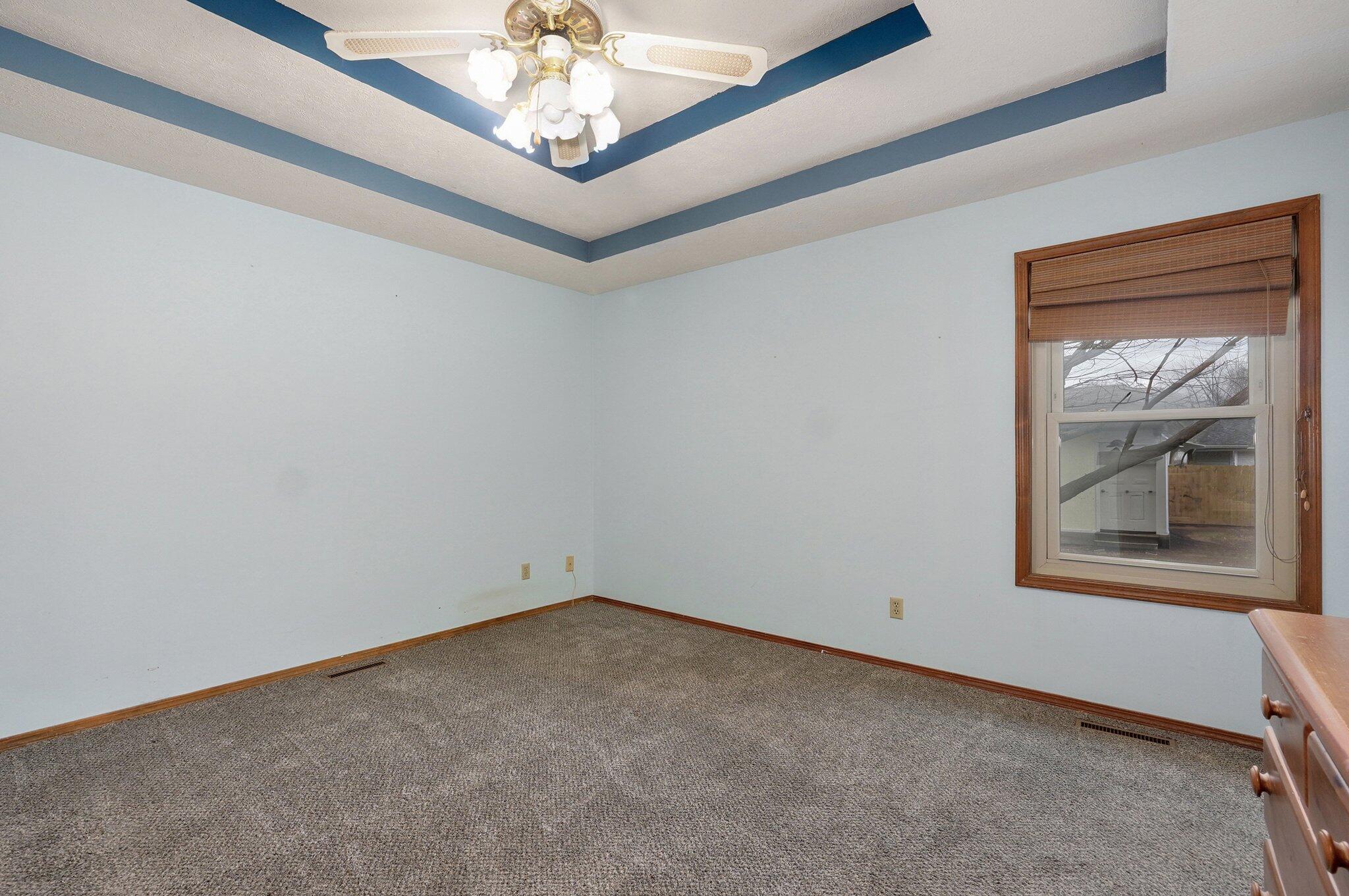 107 East Halsey Street Property Photo 18