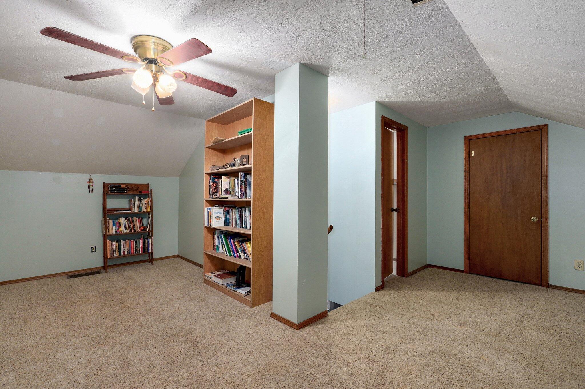107 East Halsey Street Property Photo 24