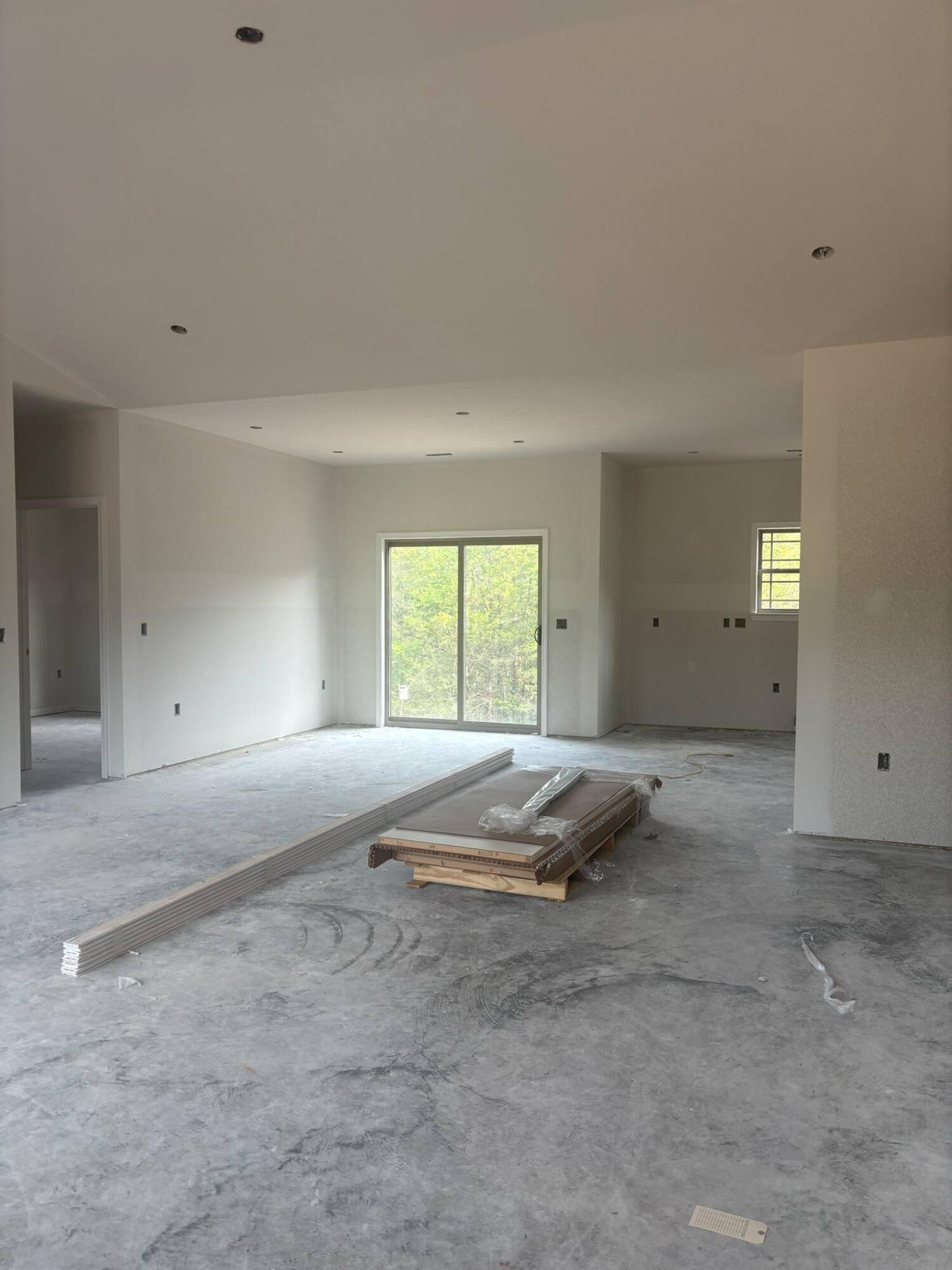 185 Holly Way Property Photo 3