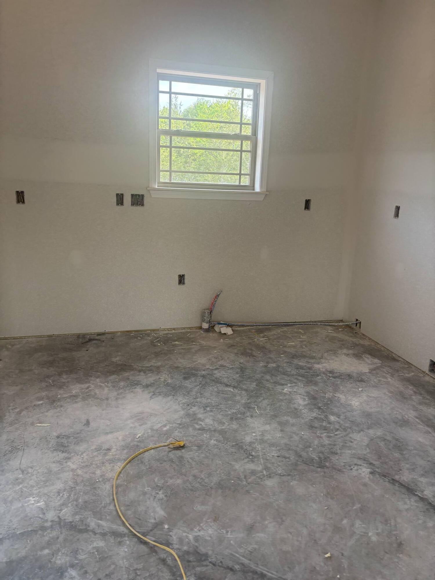 185 Holly Way Property Photo 7