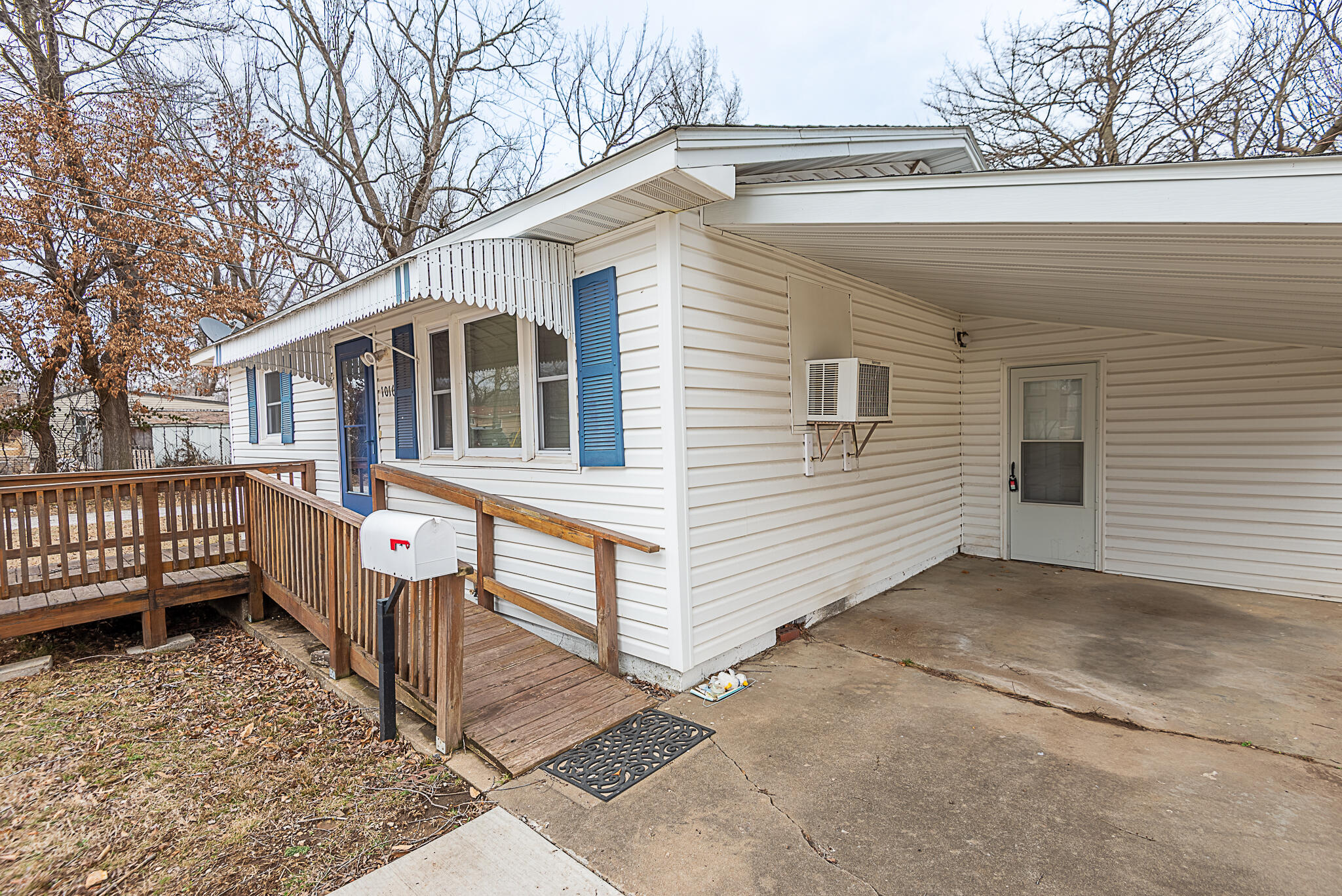 1016 North Wabash Avenue Property Photo 5