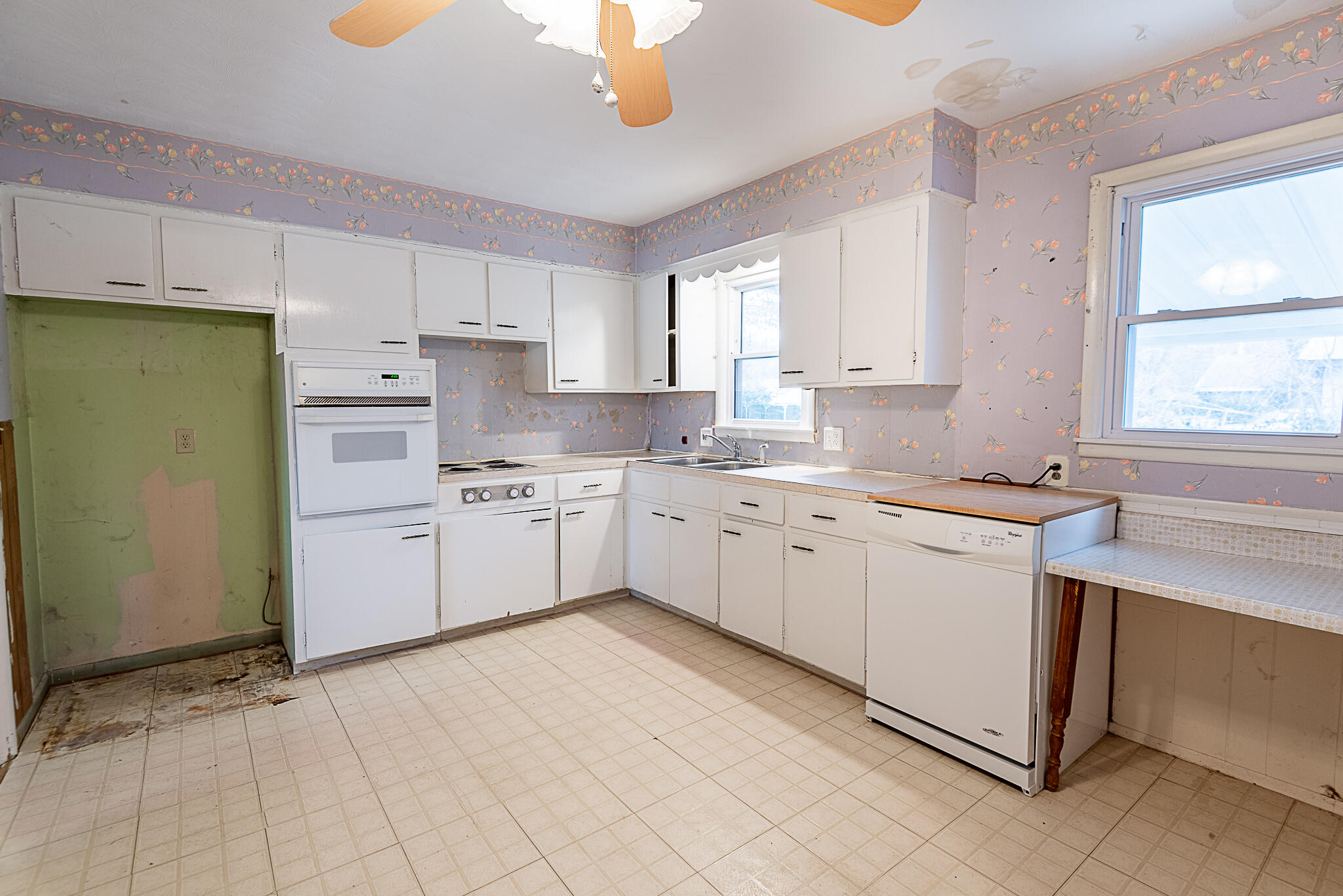 1016 North Wabash Avenue Property Photo 11