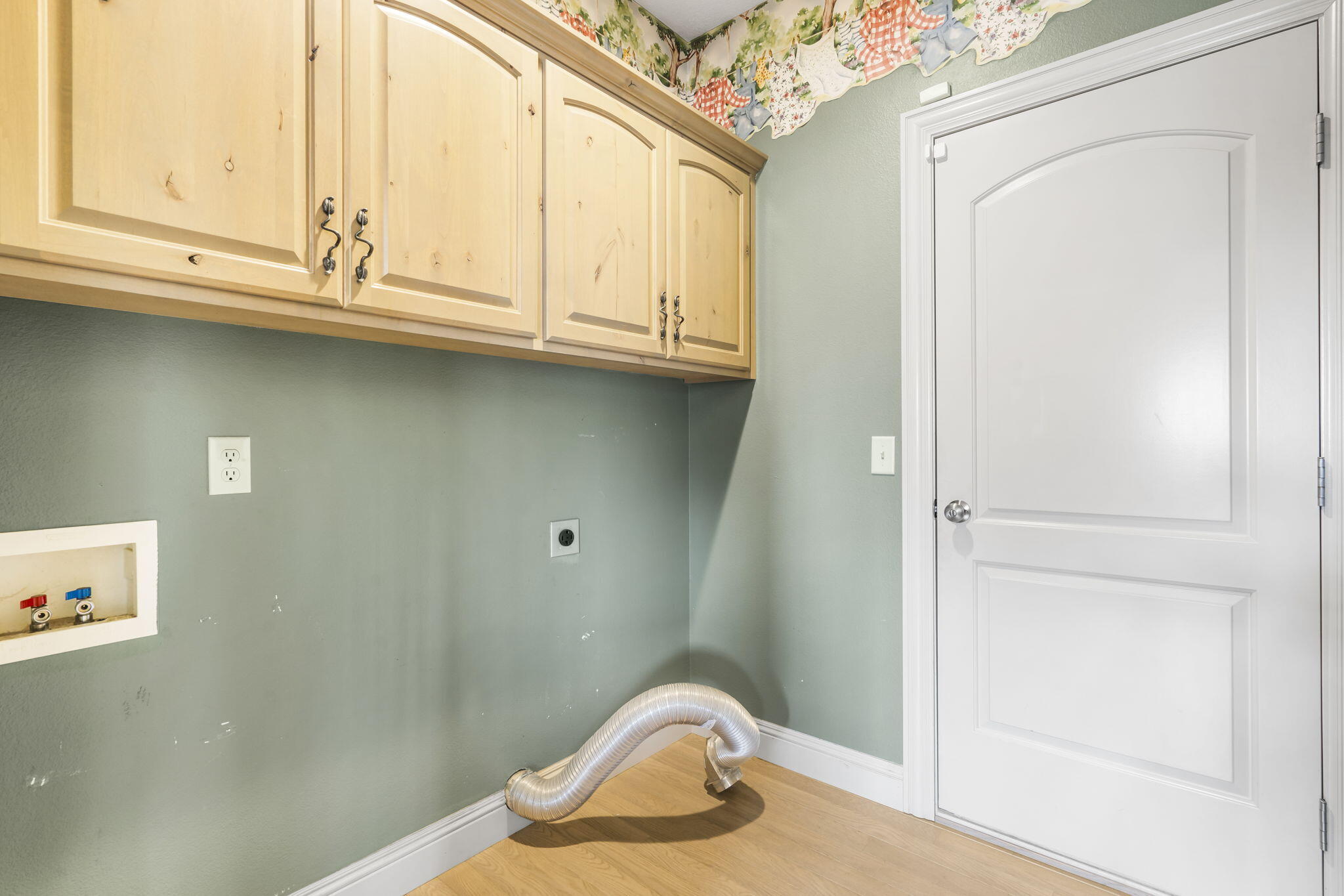 5072 East Hedgerow Drive Property Photo 13
