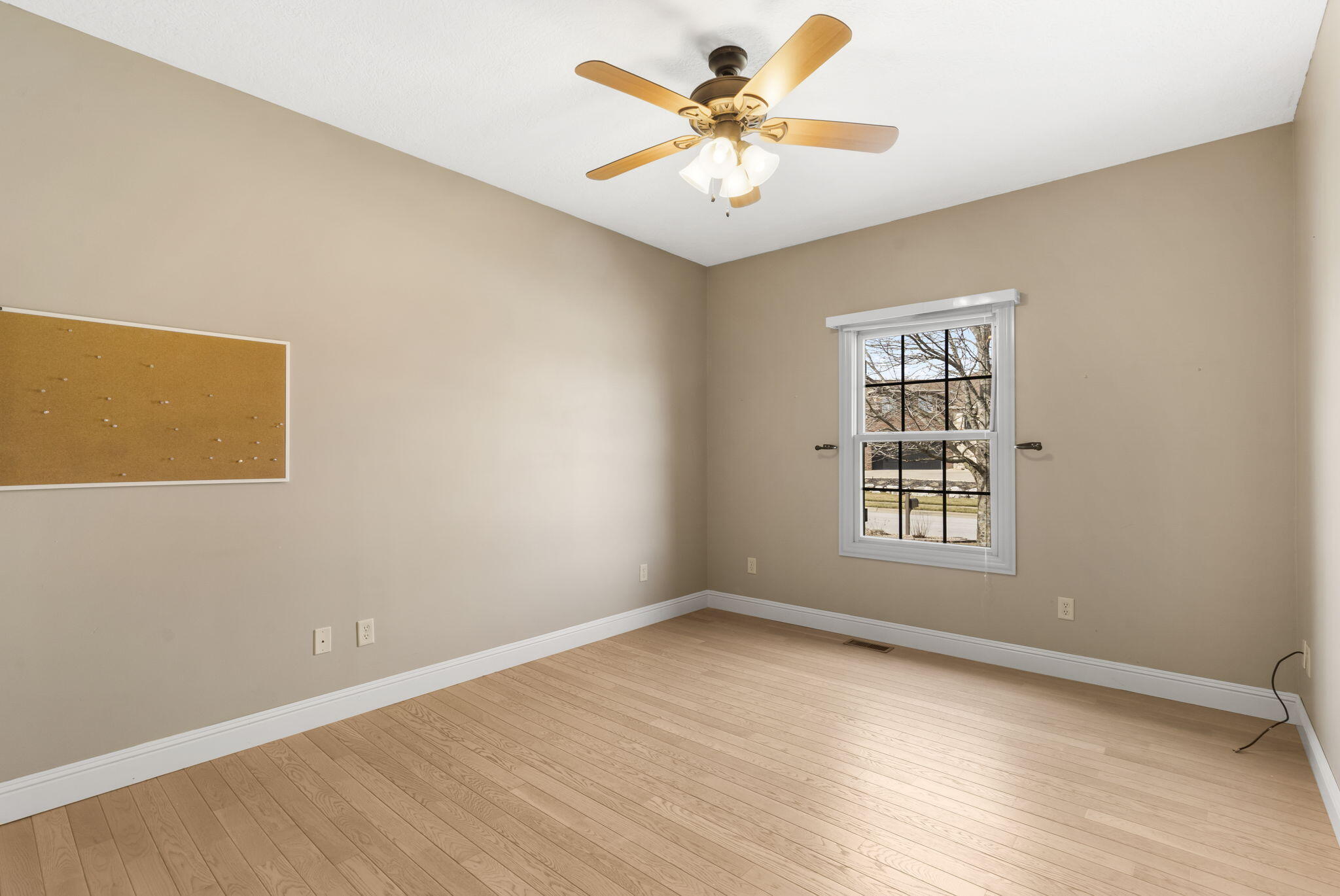 5072 East Hedgerow Drive Property Photo 19