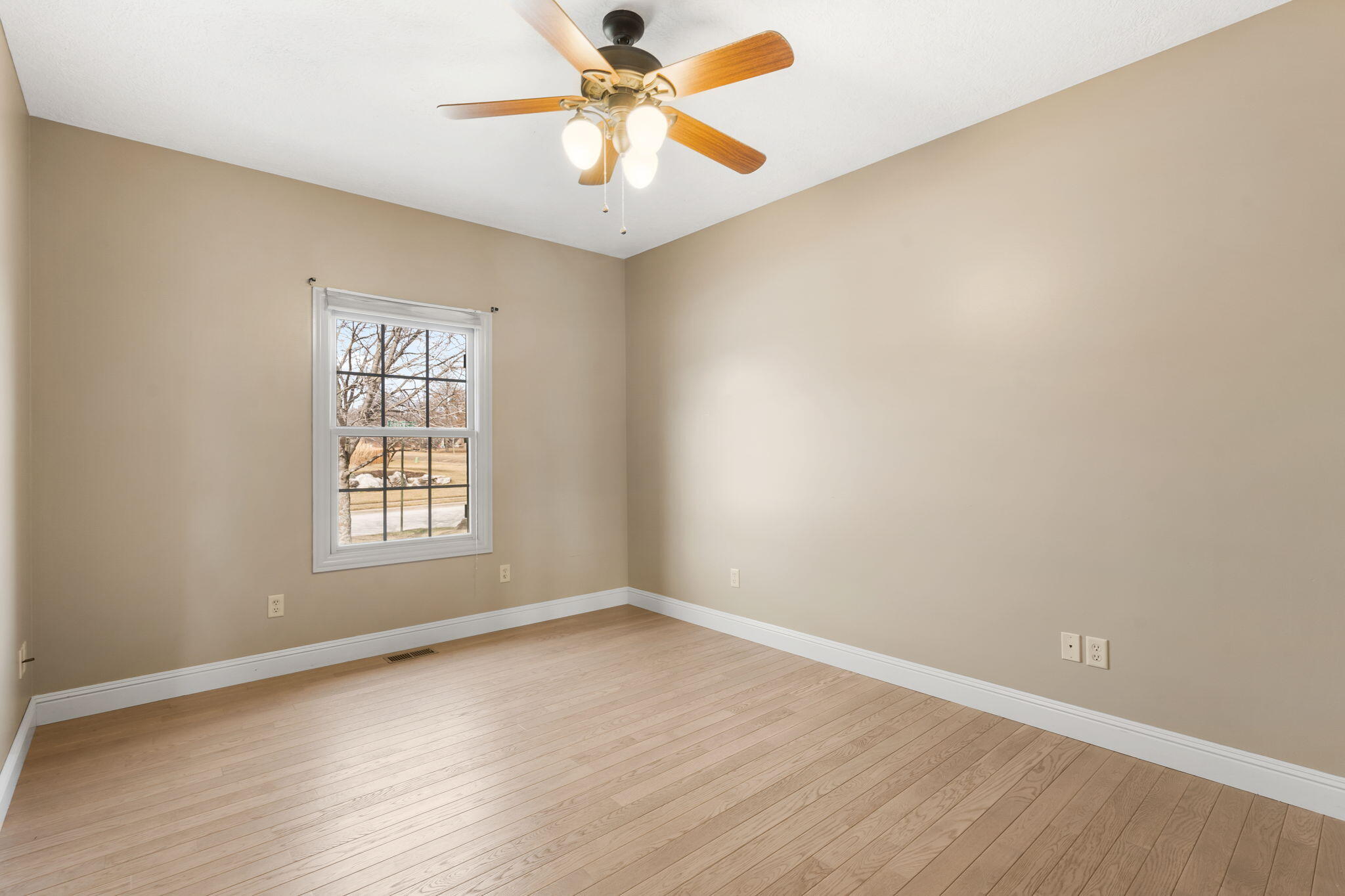 5072 East Hedgerow Drive Property Photo 21