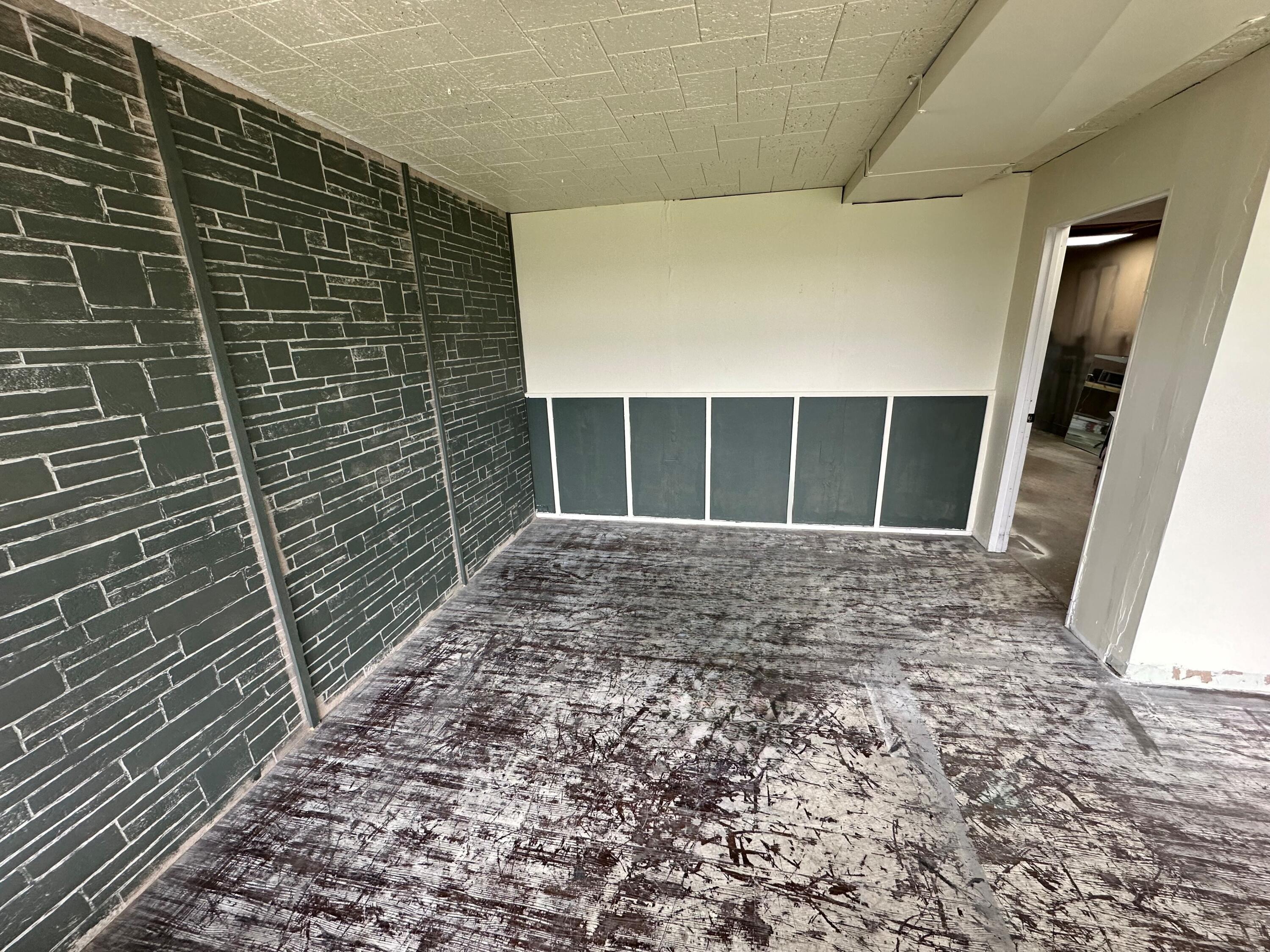 1944 East Sunshine Street Property Photo 3