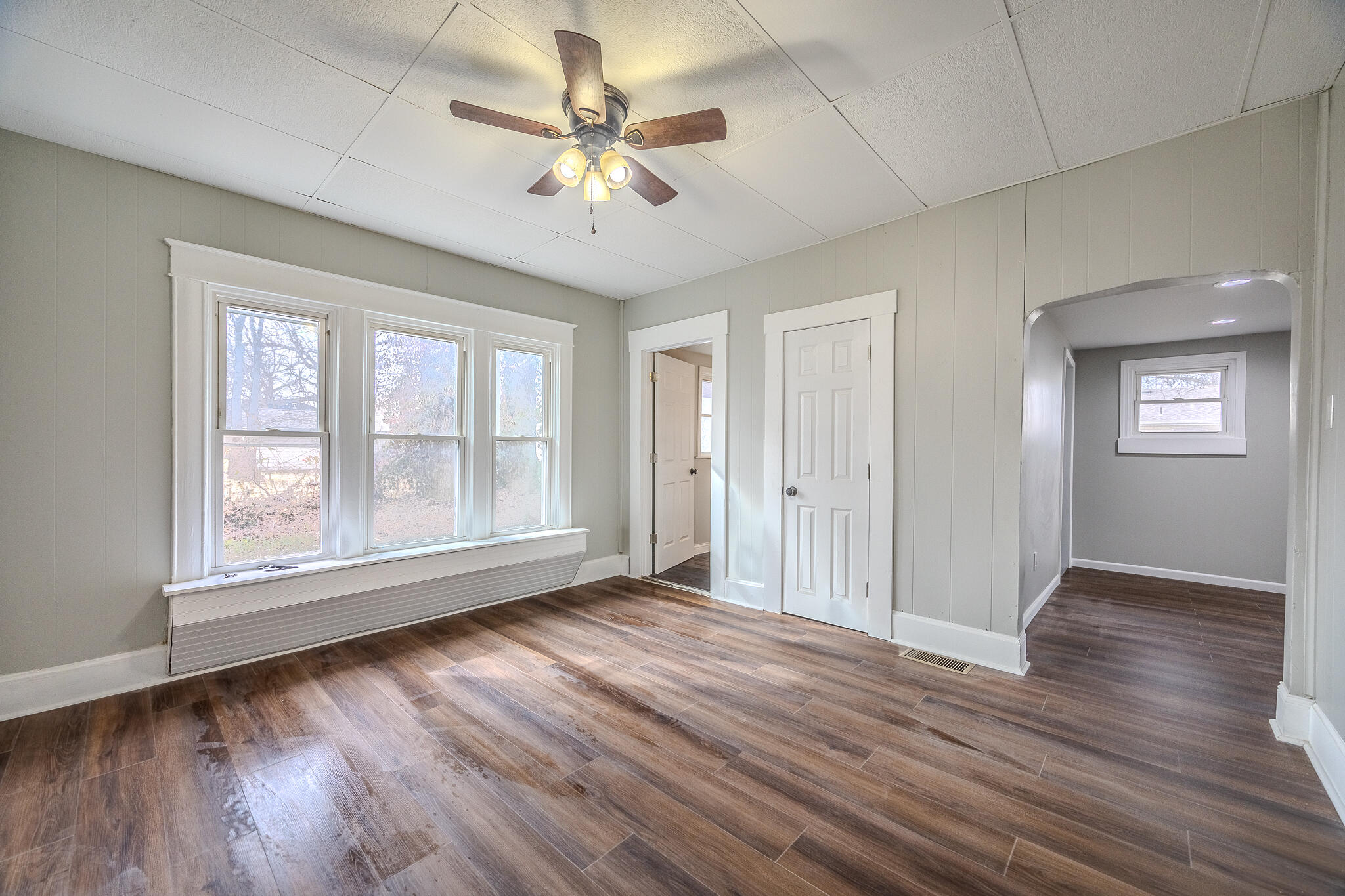 915 North Kansas Expressway Property Photo 20