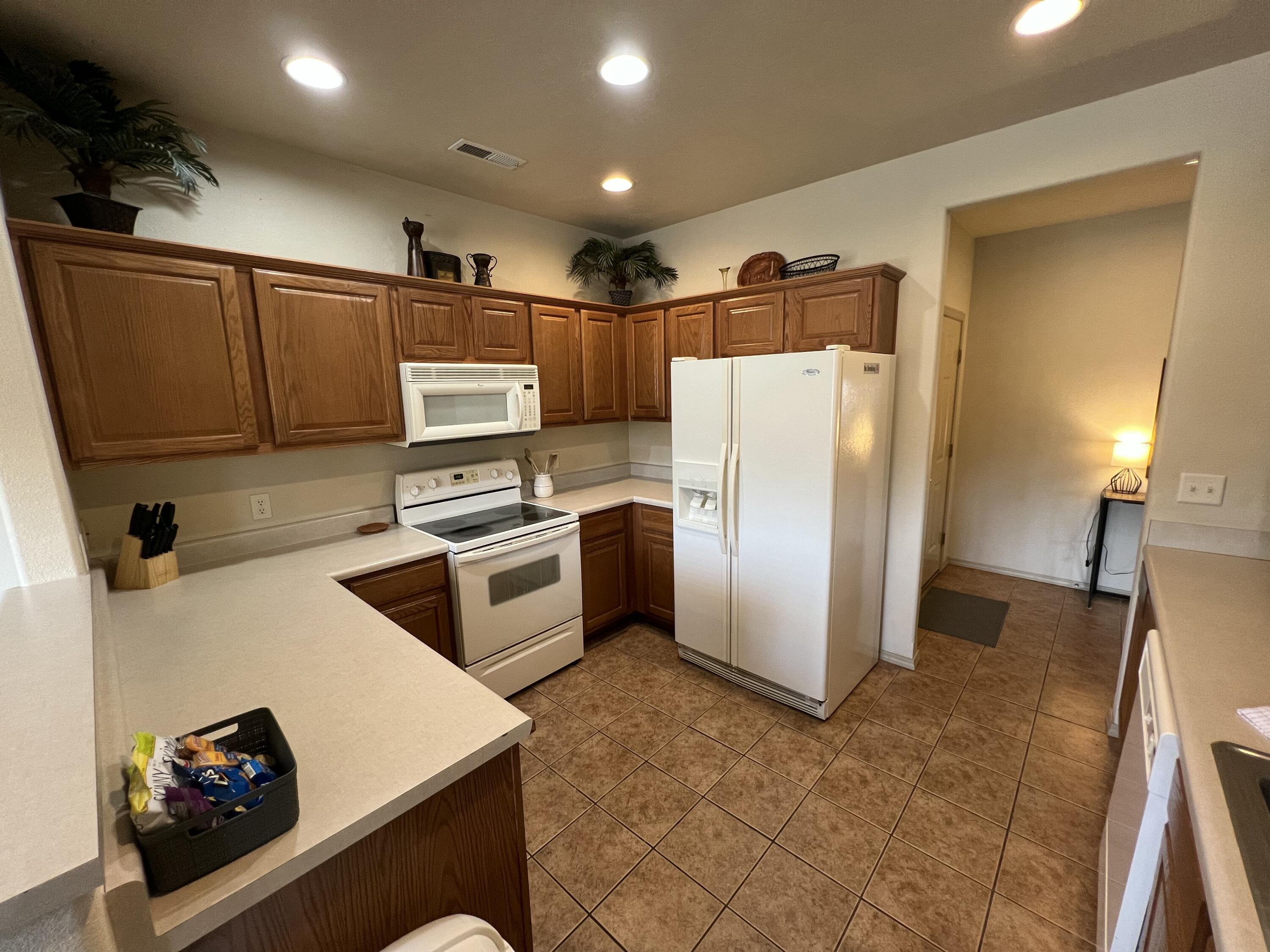 1241 Golf Drive Property Photo 8