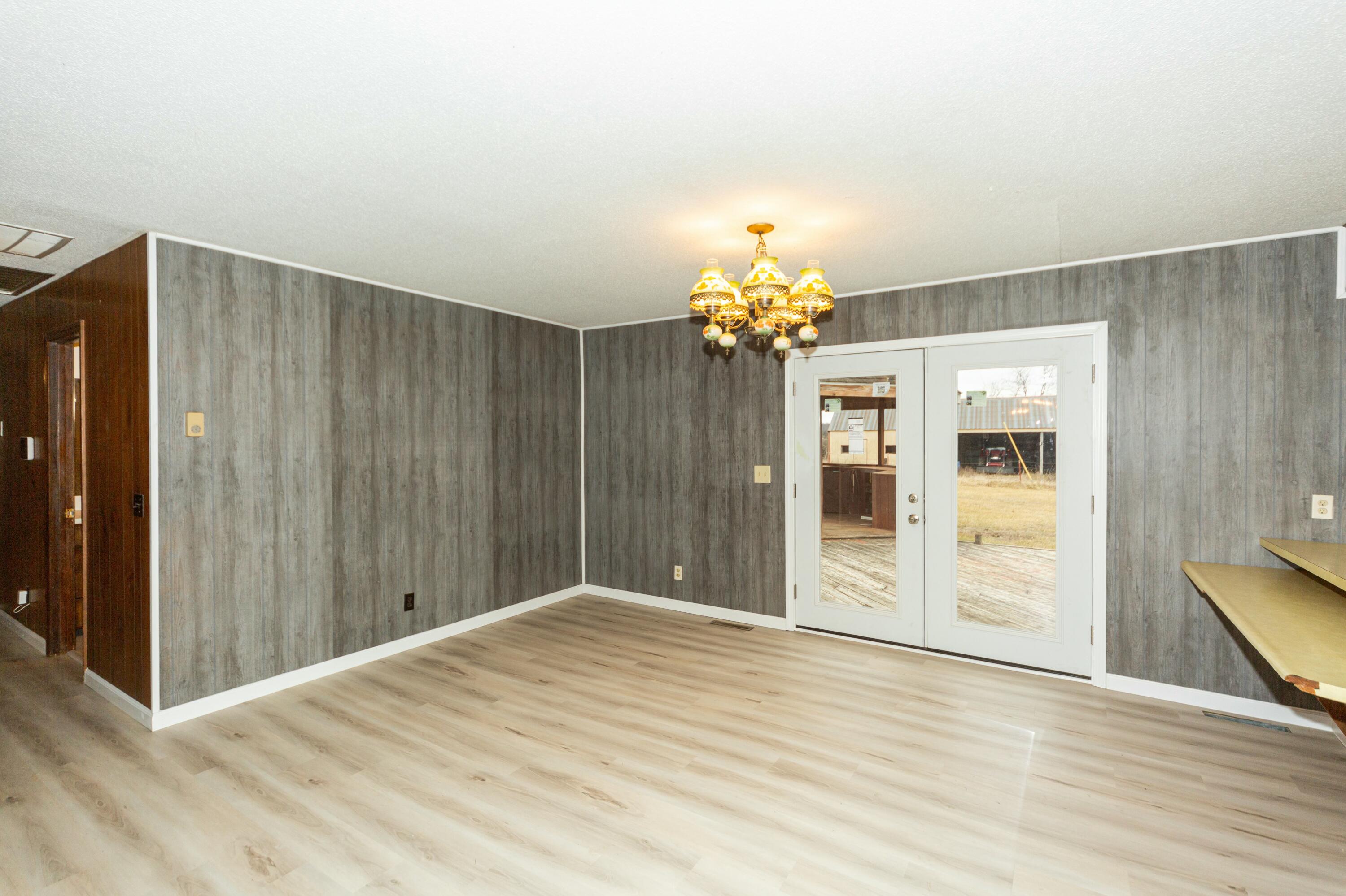 3883 Highway O Property Photo 14