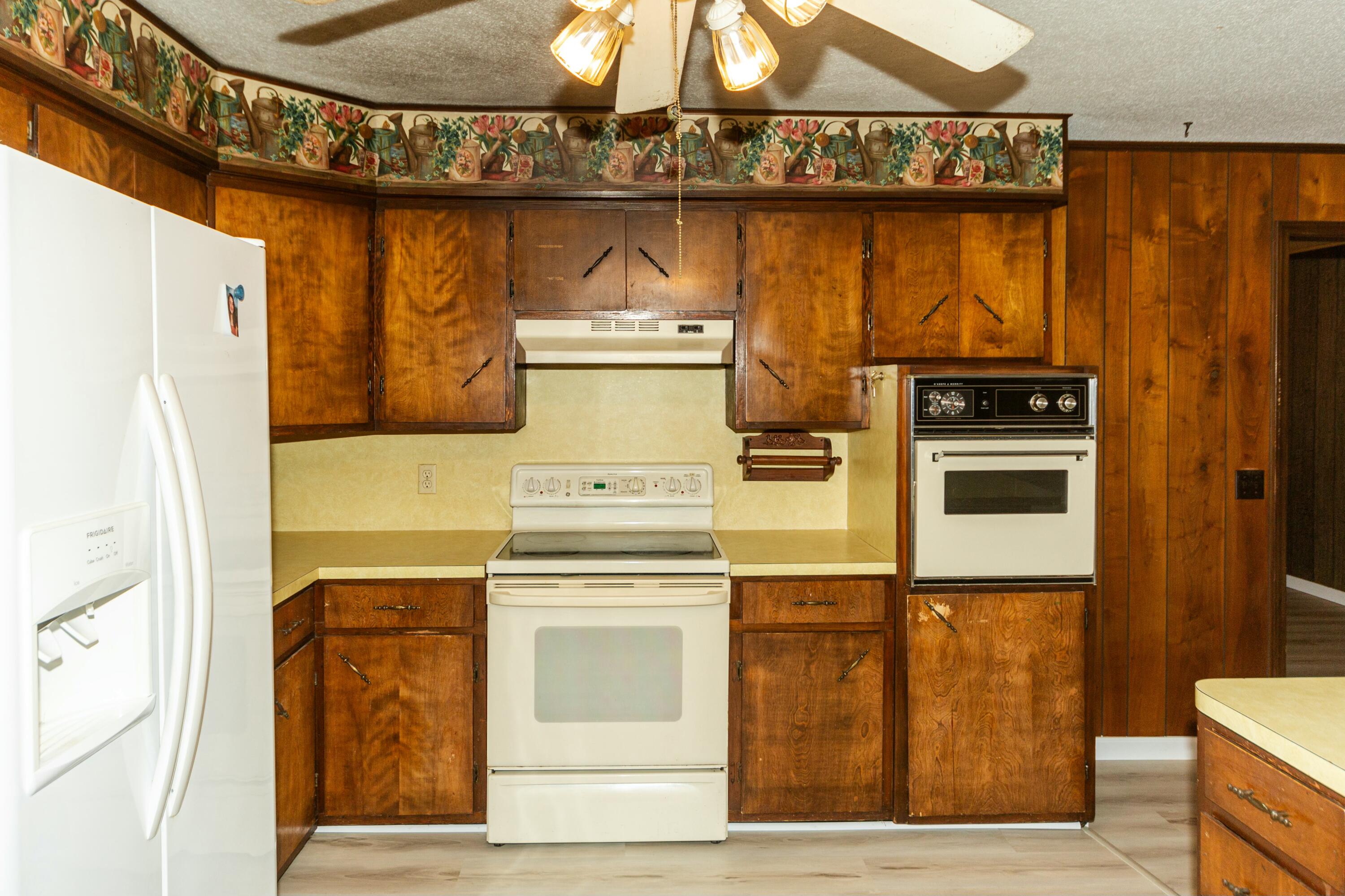 3883 Highway O Property Photo 16