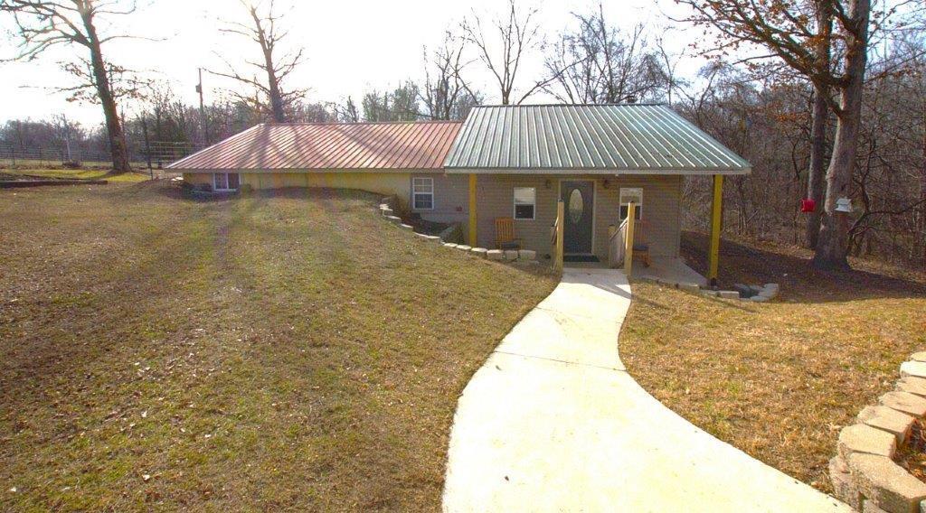 3574 Farm Road 2175 Property Photo 1