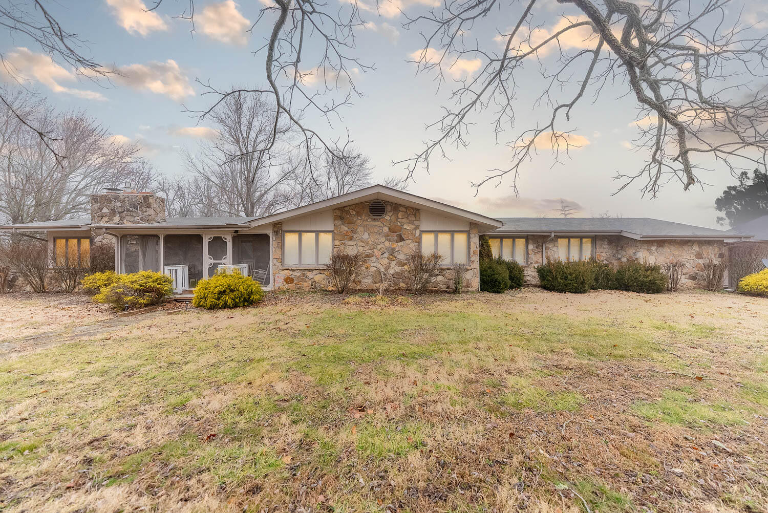 14125 State Route E Property Photo 1