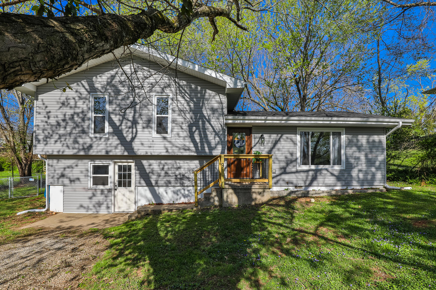 9 Hillside Drive Property Photo 1