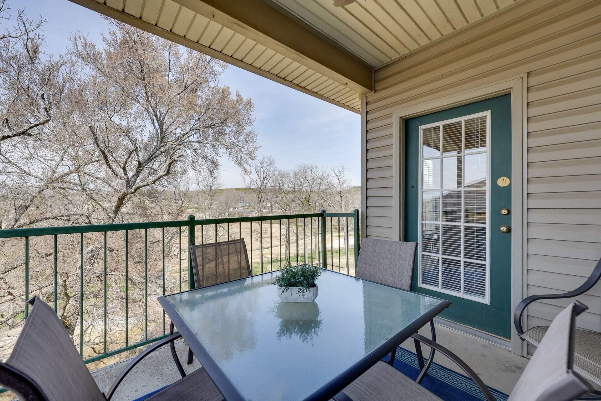 815 Holiday Ridge Property Photo 2