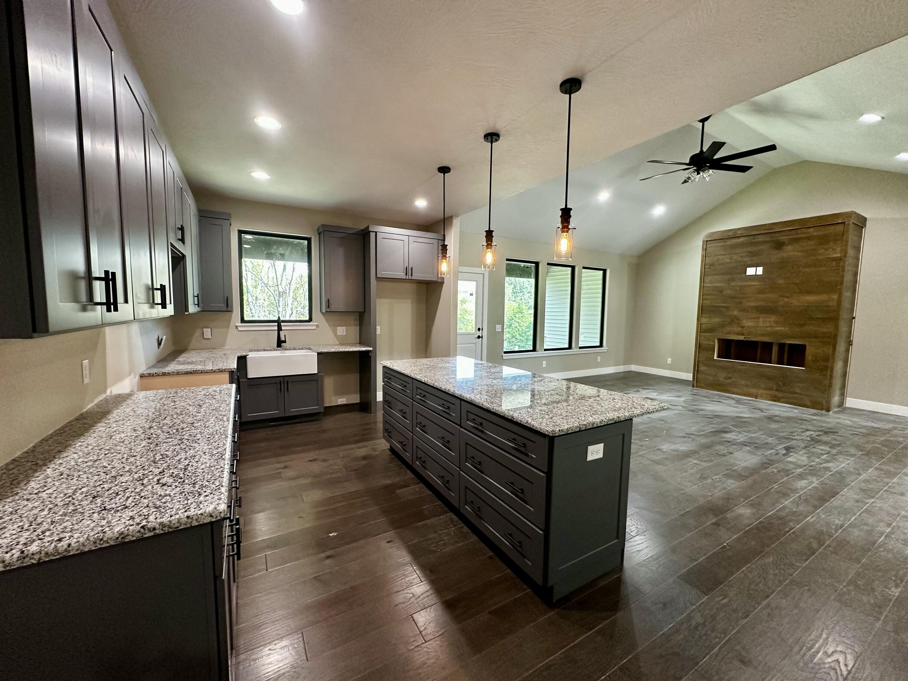 654 Walkington Lane Property Photo 2