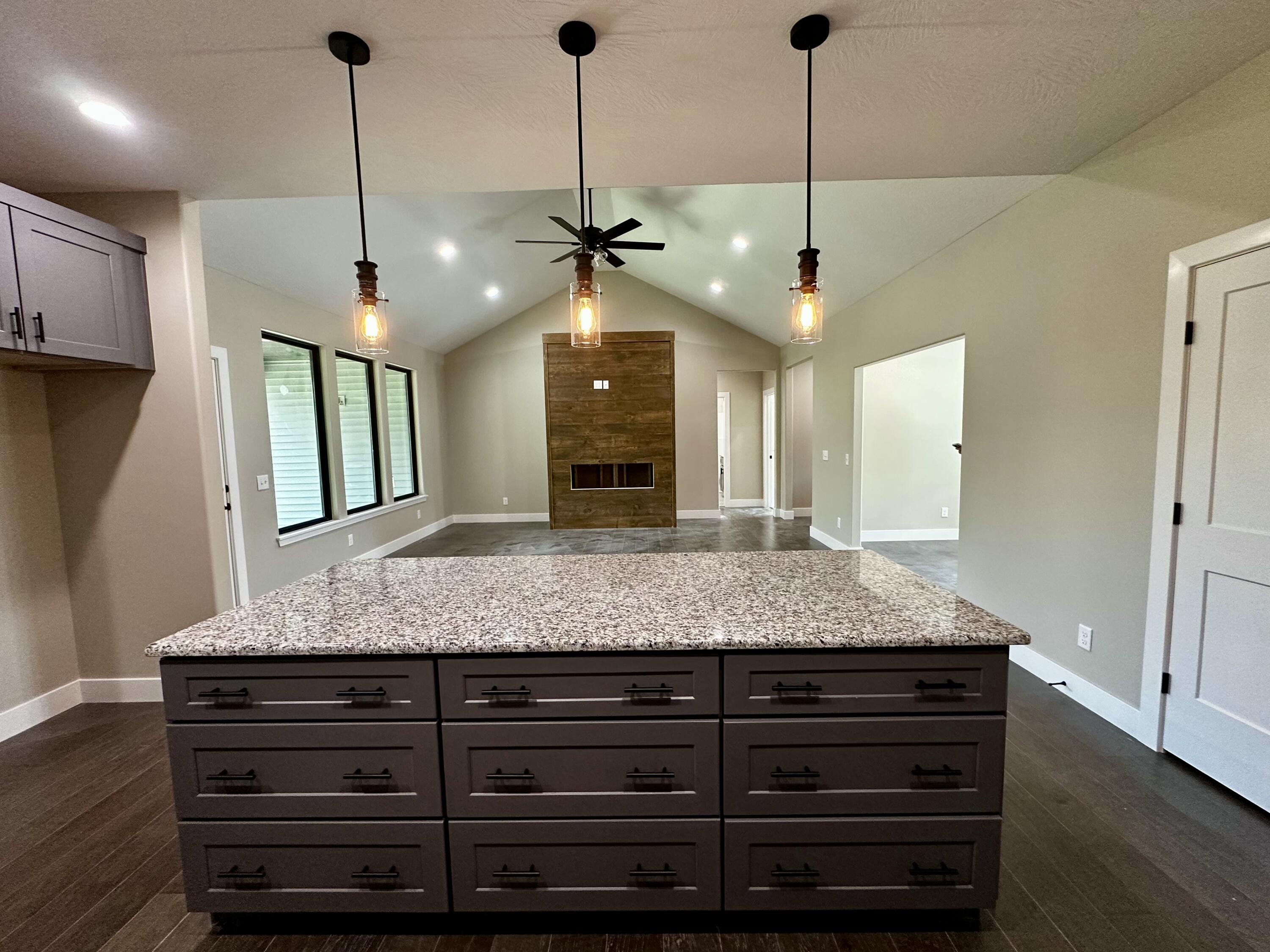 654 Walkington Lane Property Photo 4