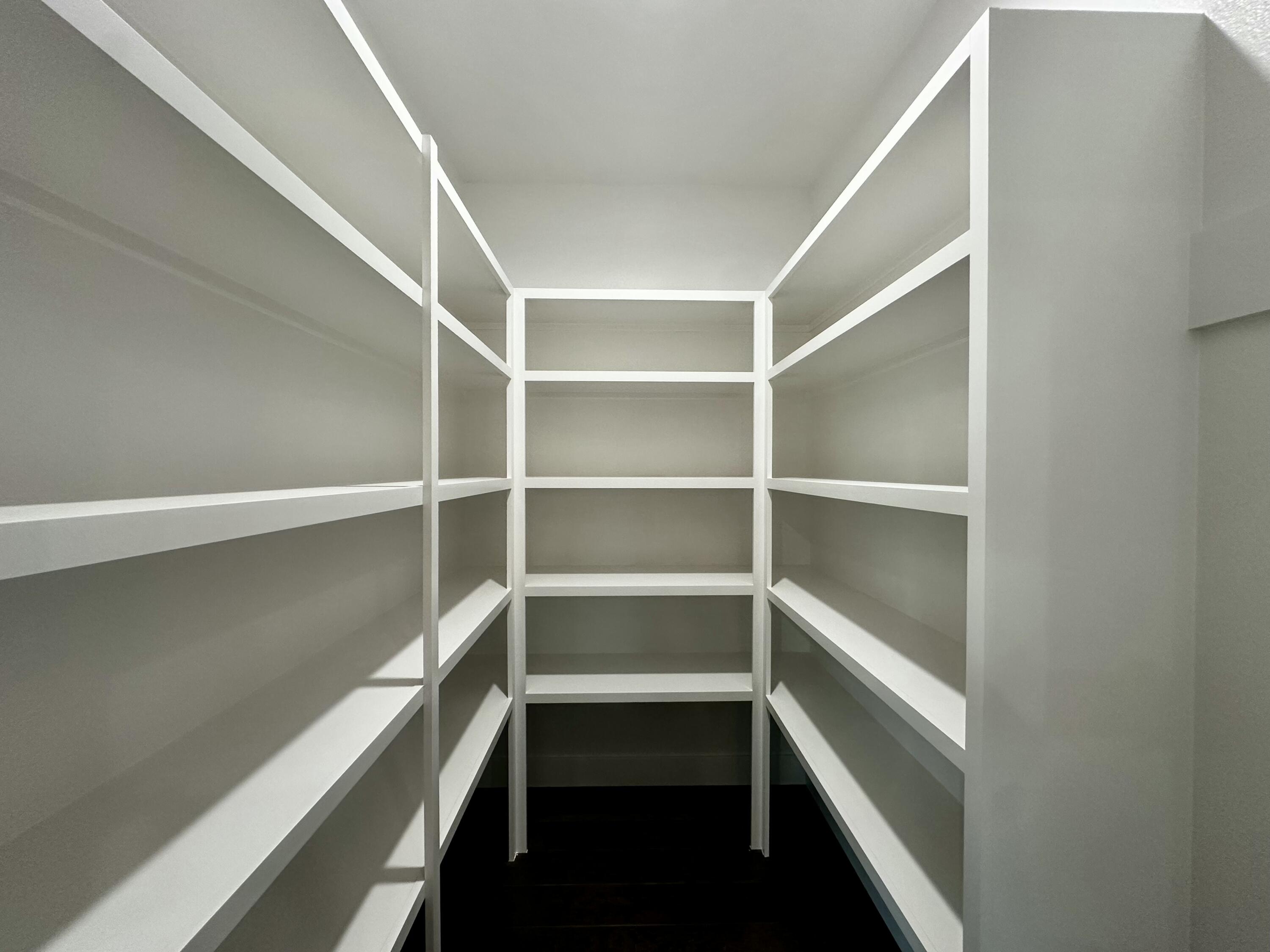 654 Walkington Lane Property Photo 5