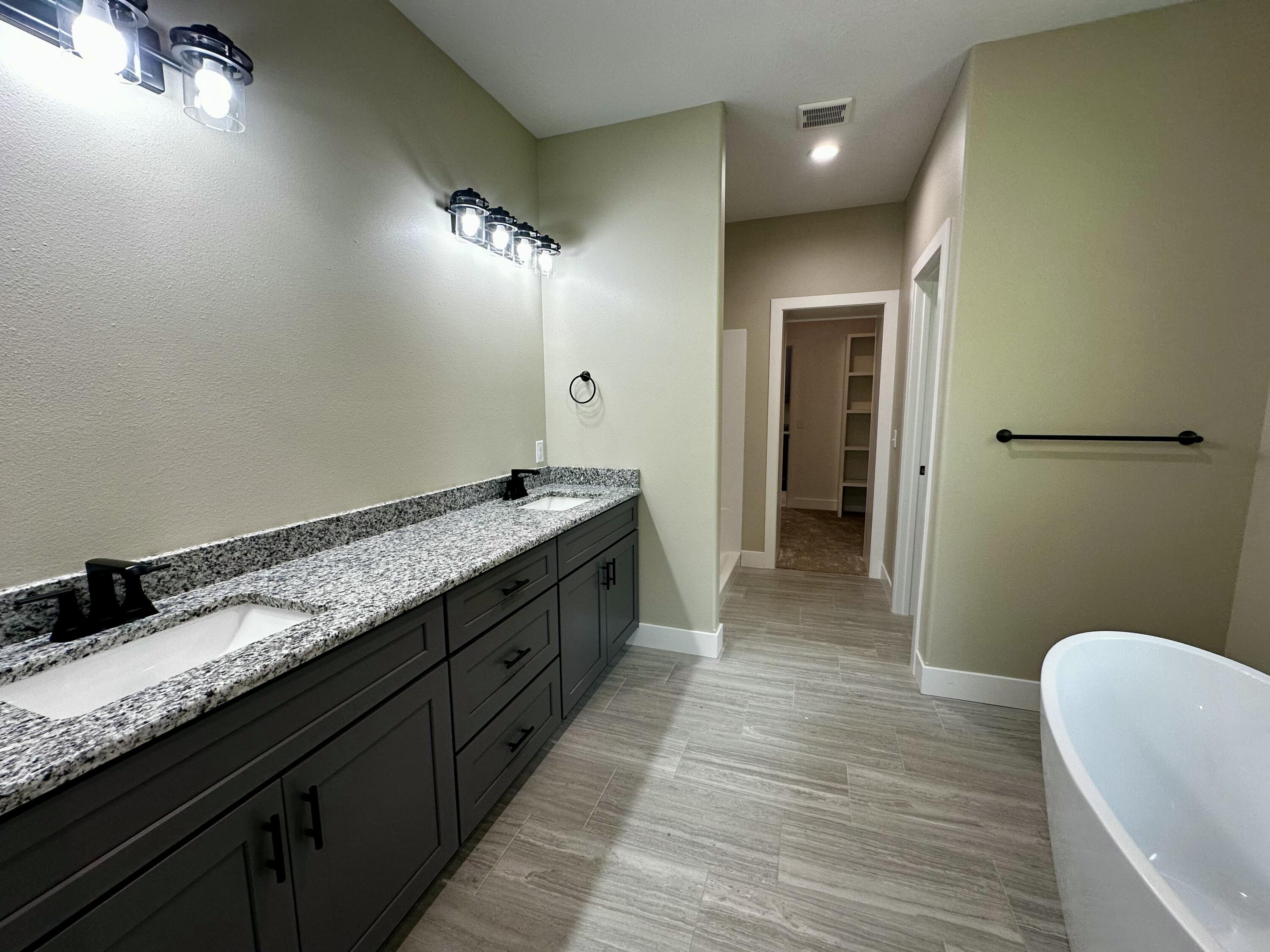 654 Walkington Lane Property Photo 14