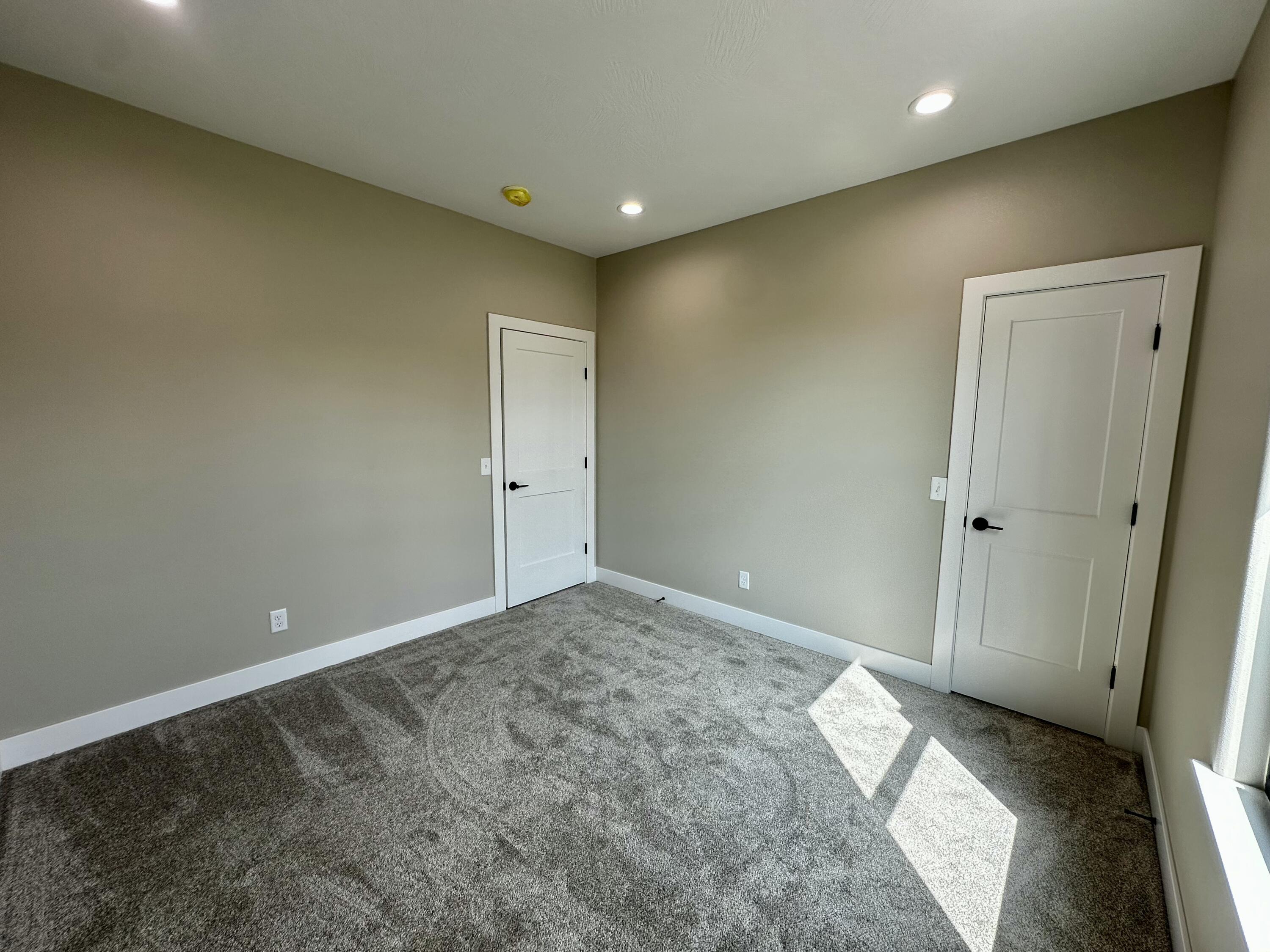 654 Walkington Lane Property Photo 18