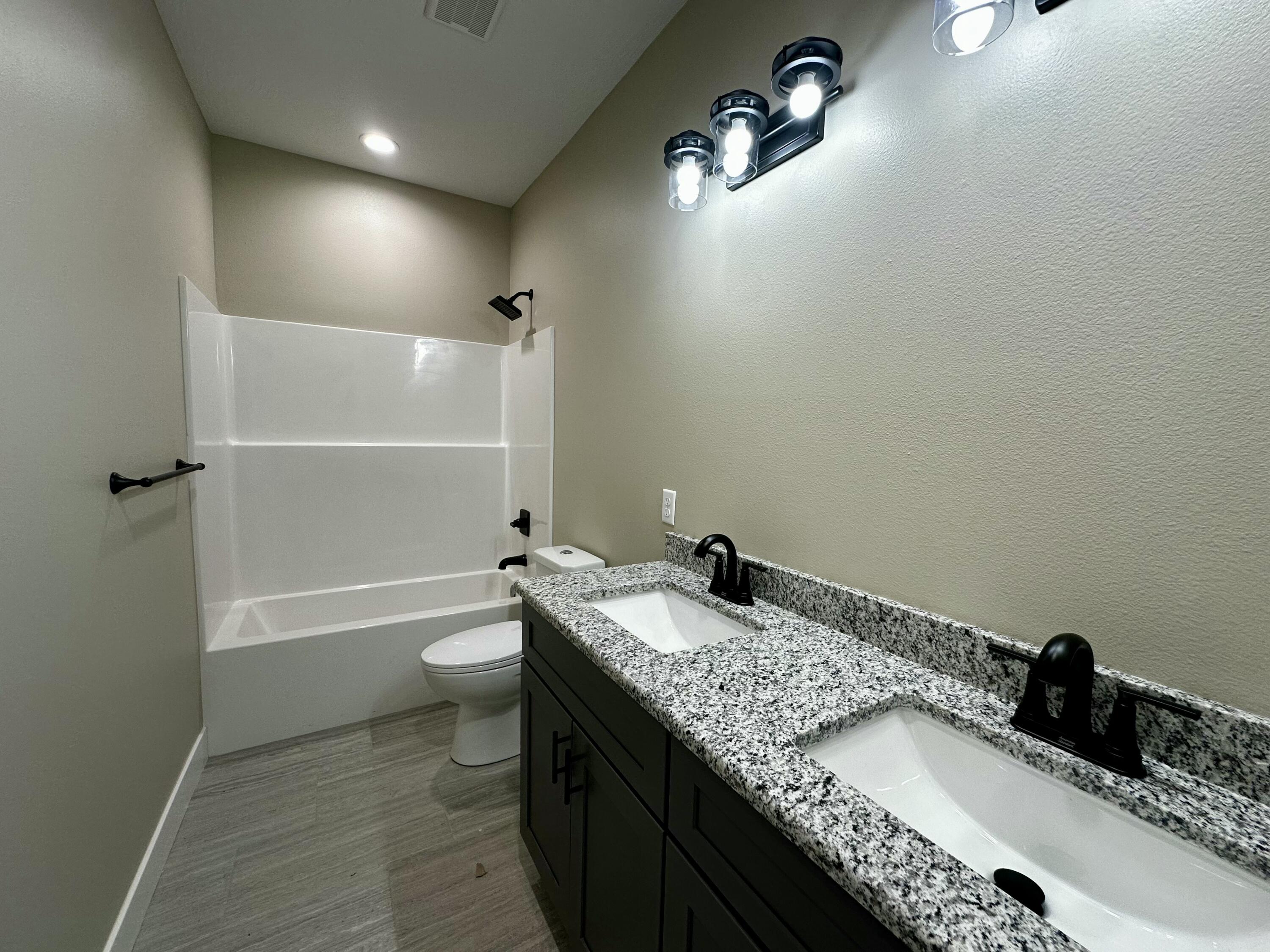 654 Walkington Lane Property Photo 19