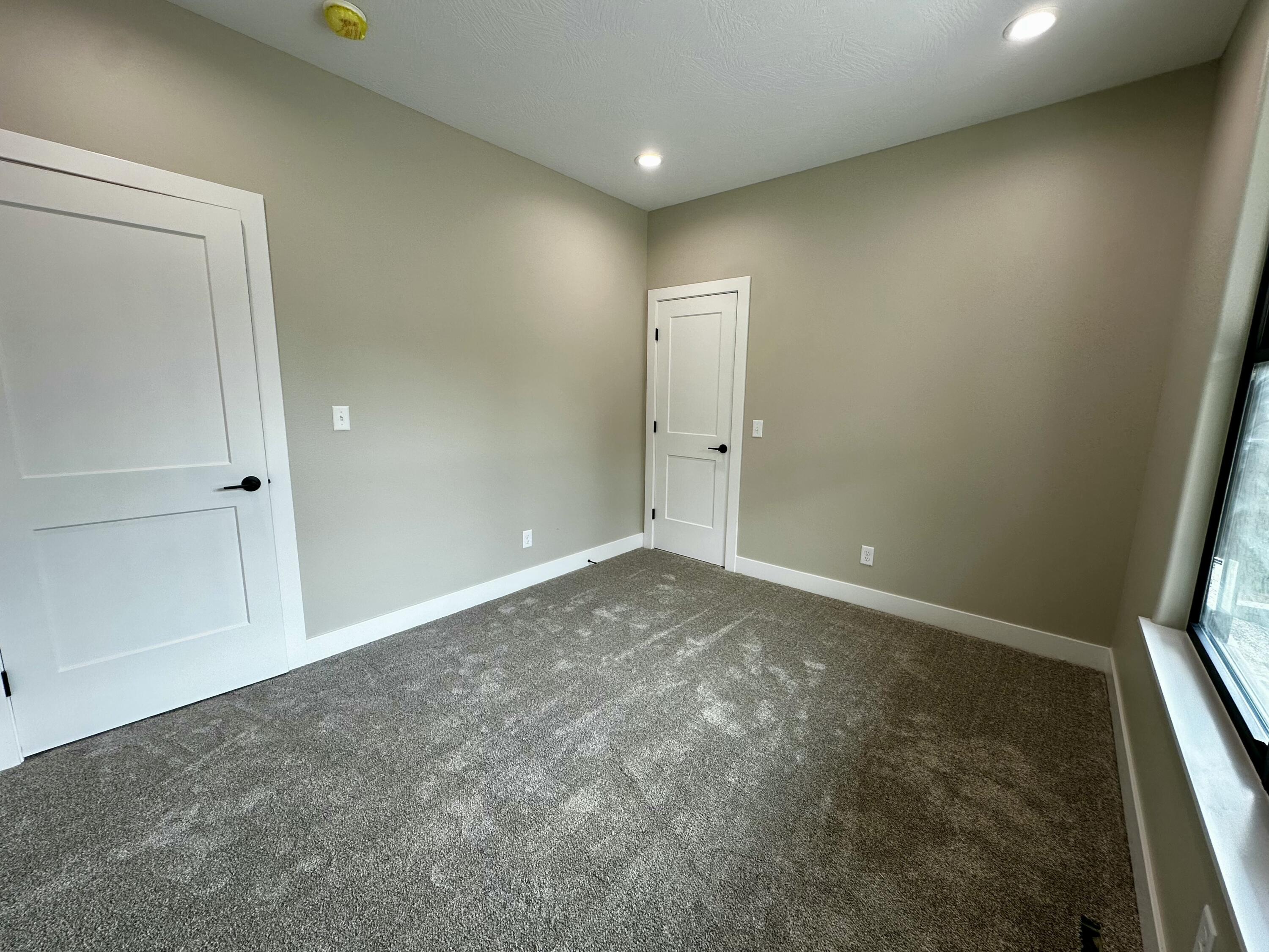 654 Walkington Lane Property Photo 20