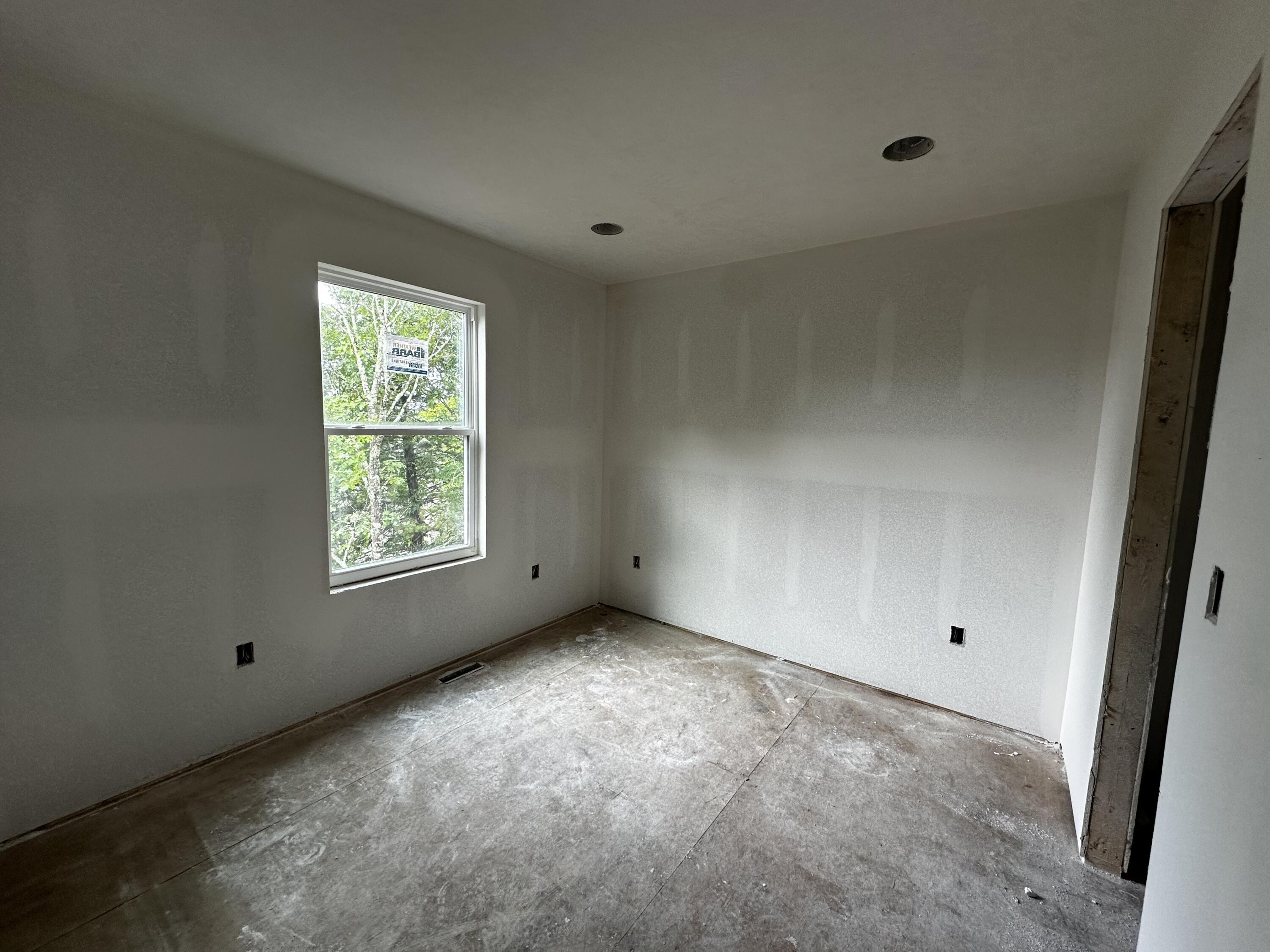 121 Shawn Road Property Photo 7