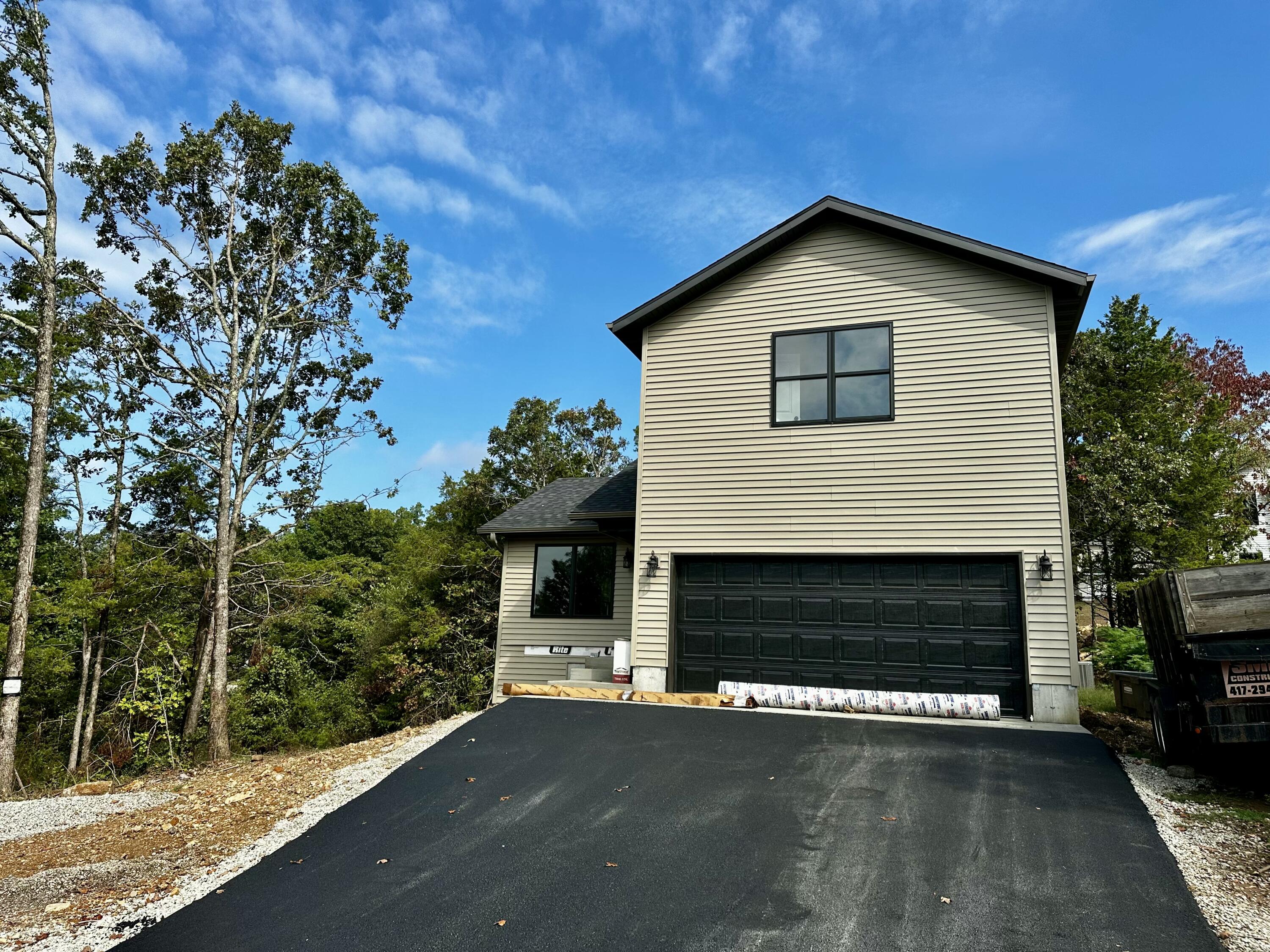 202 Eric Drive Property Photo 2