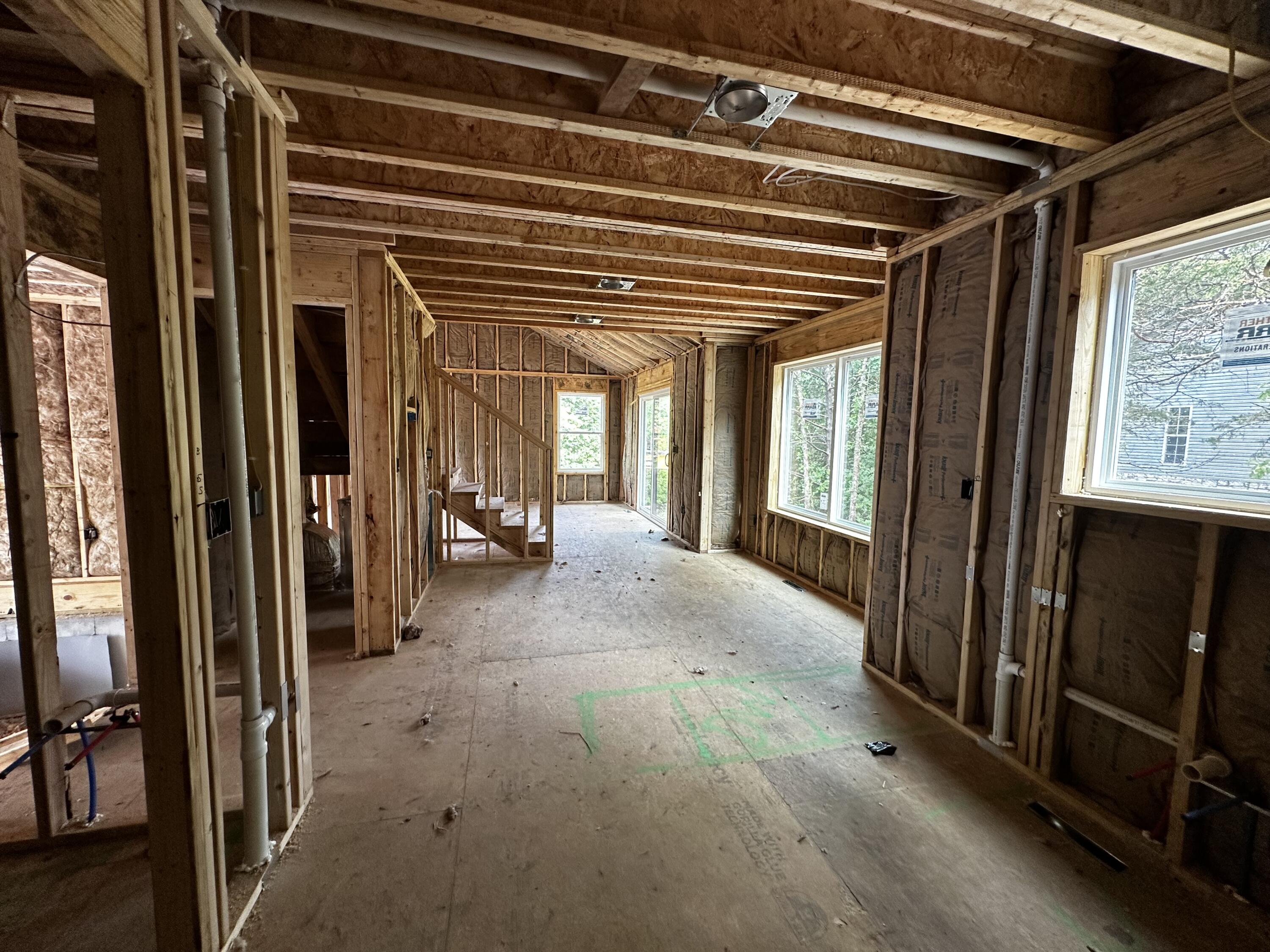202 Eric Drive Property Photo 3