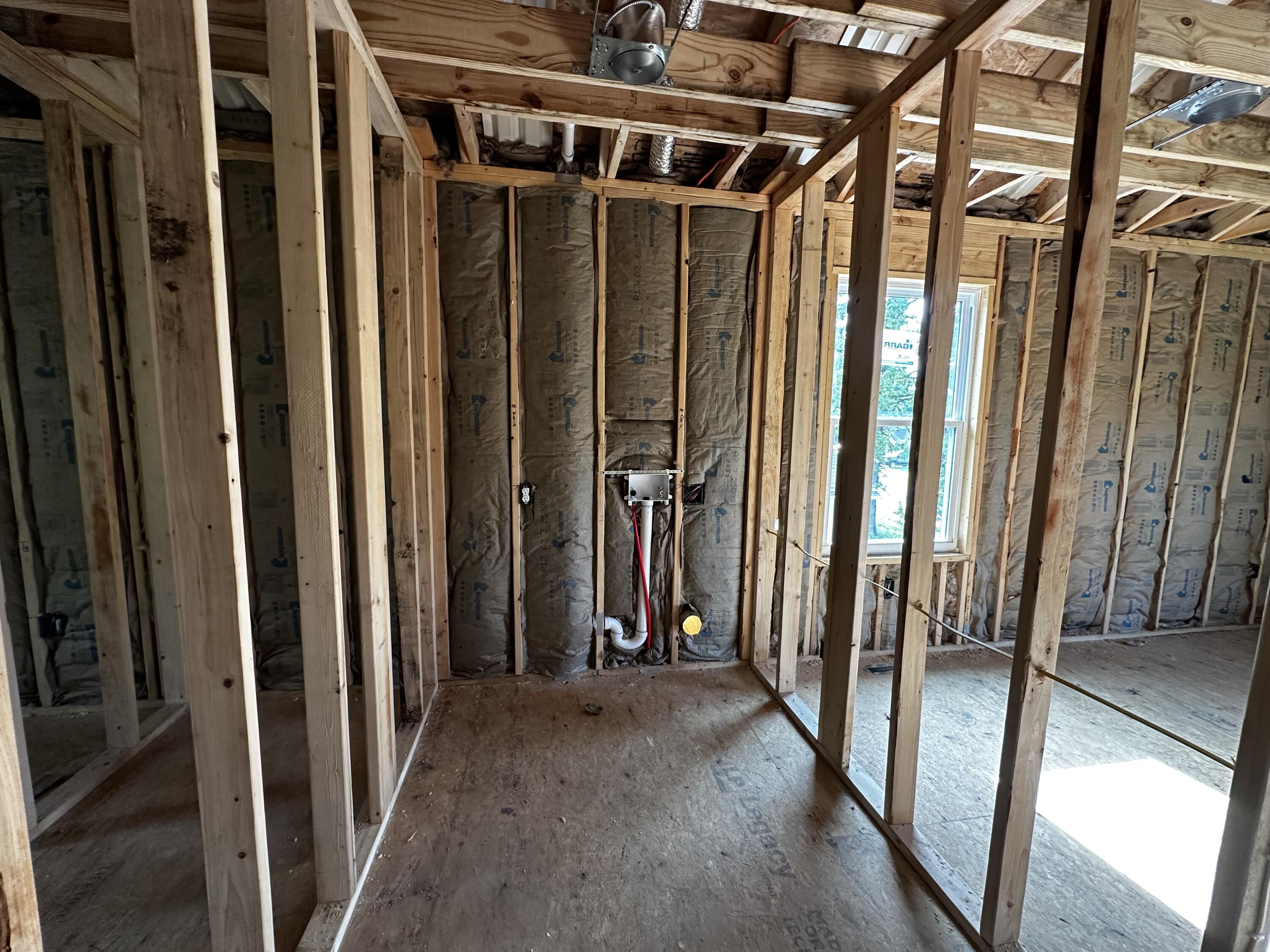 202 Eric Drive Property Photo 6