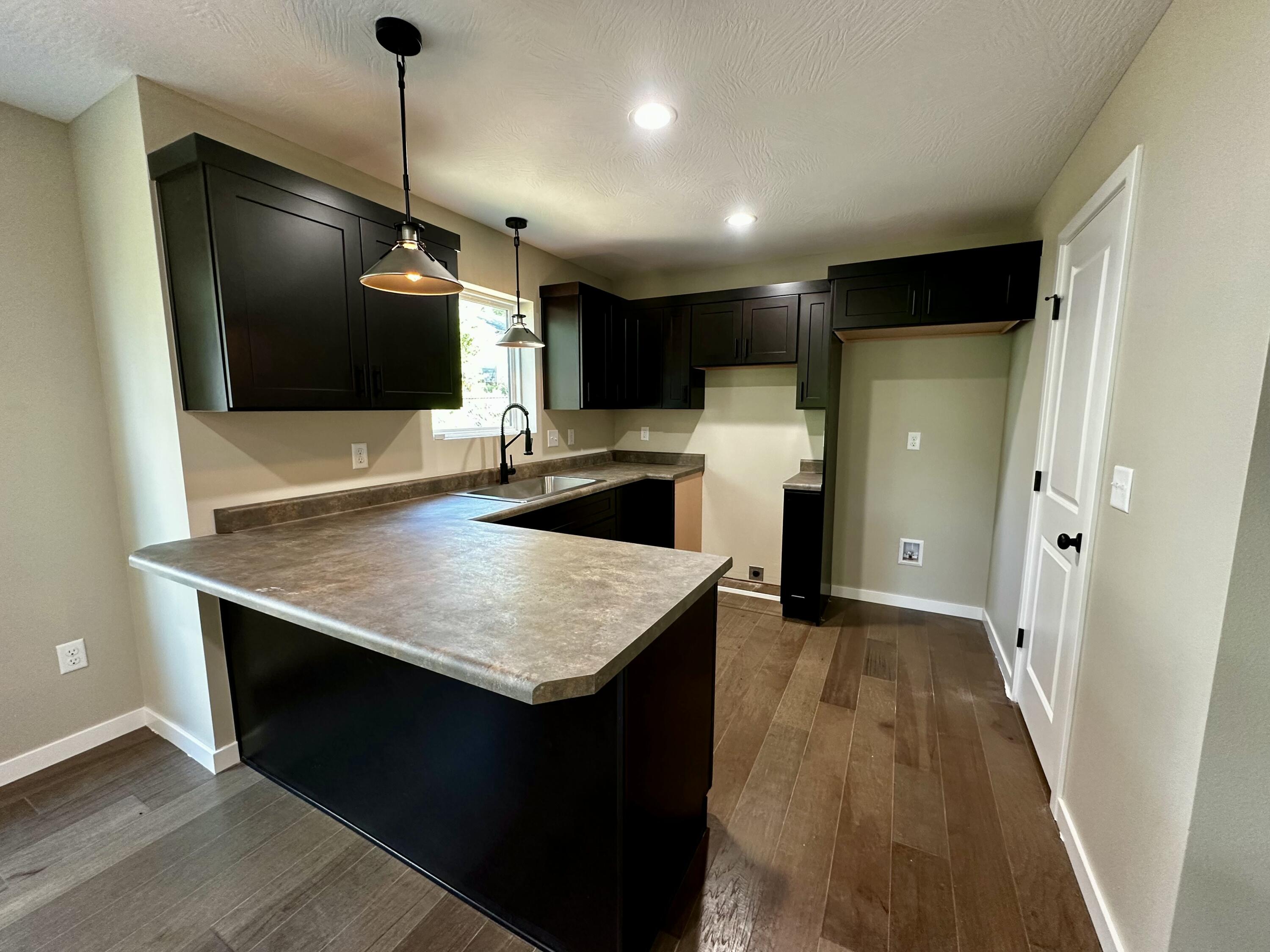 202 Eric Drive Property Photo 7