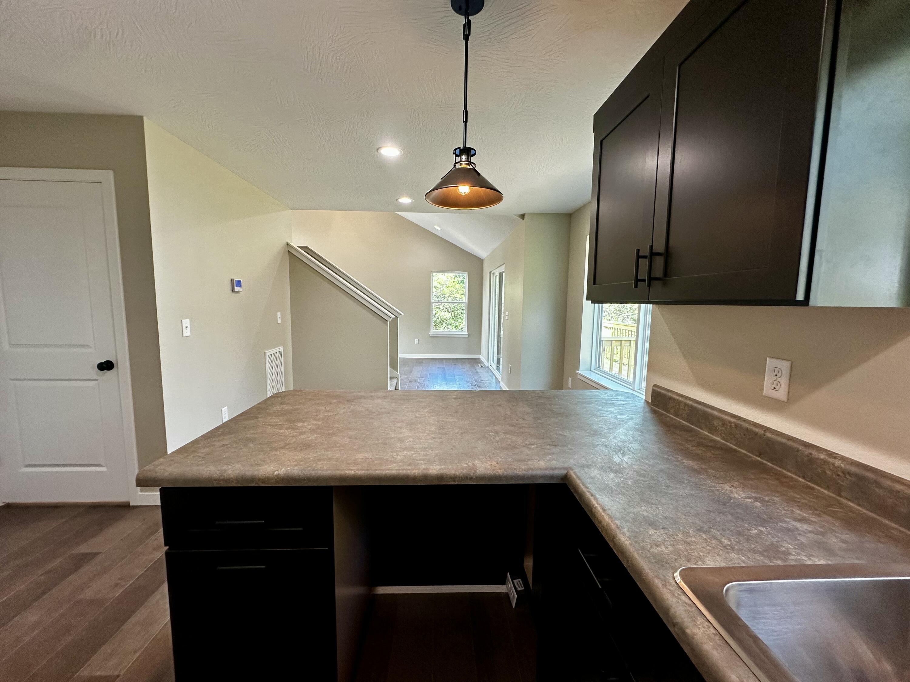 202 Eric Drive Property Photo 9