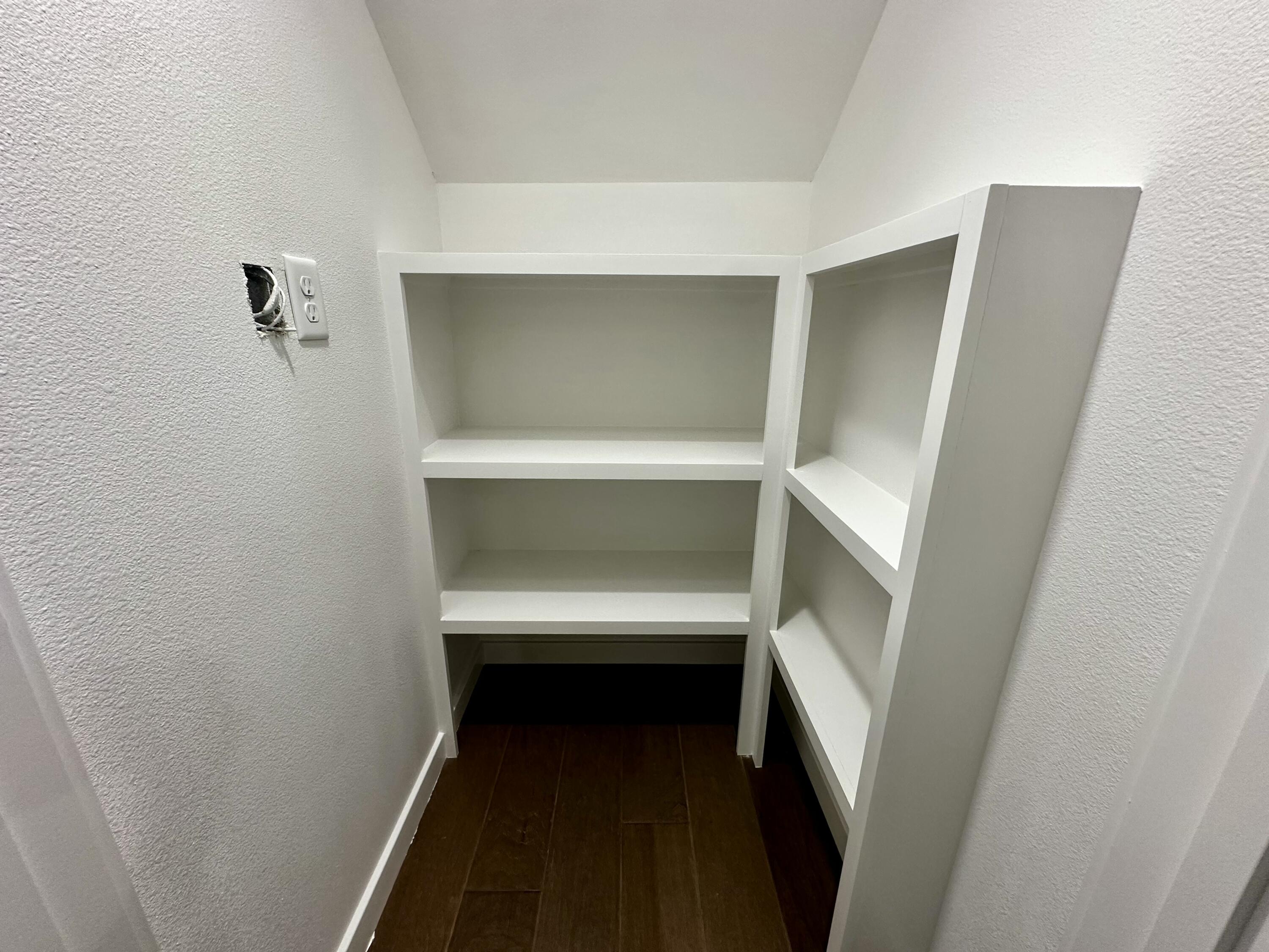 202 Eric Drive Property Photo 11