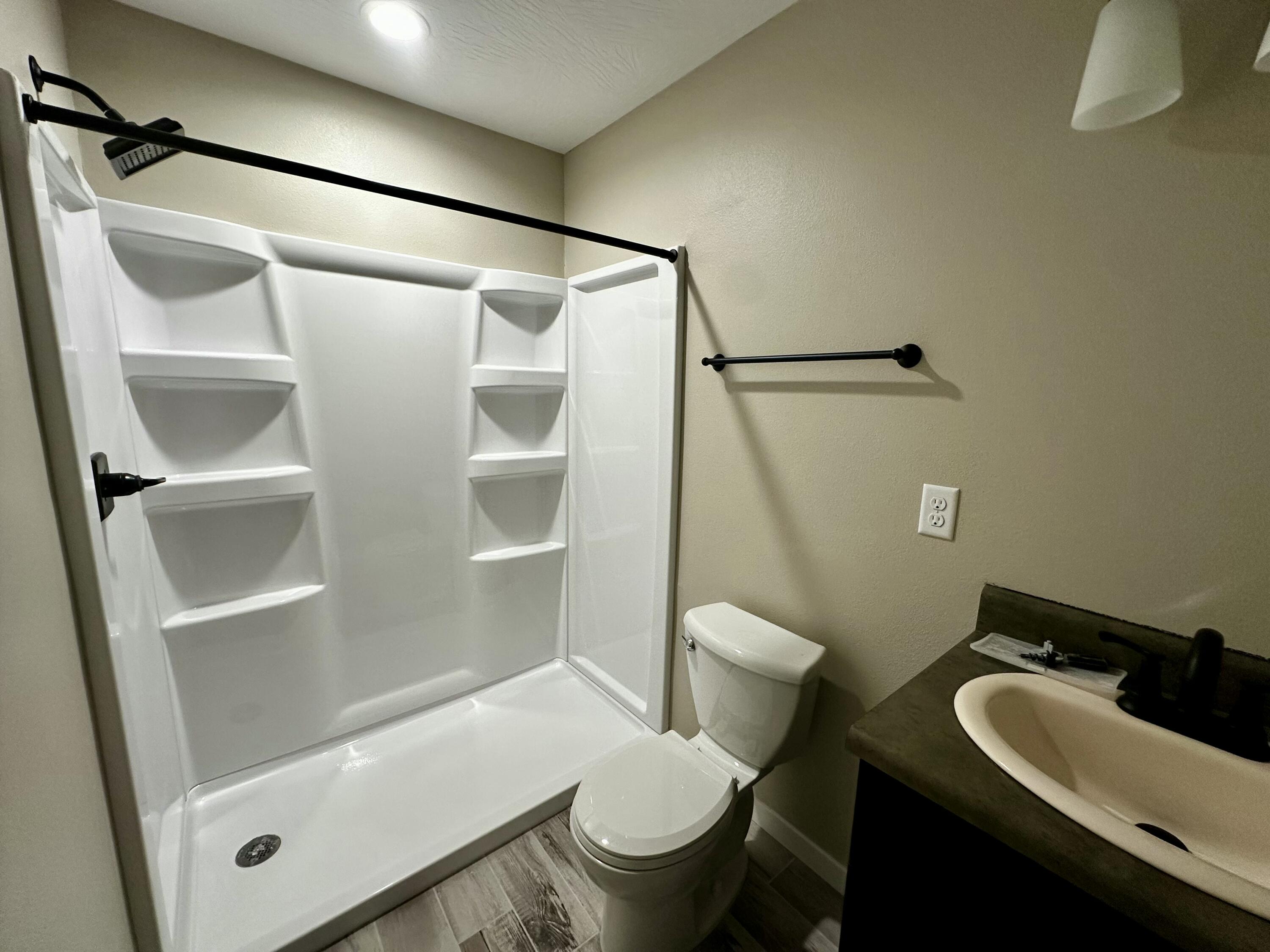 202 Eric Drive Property Photo 15