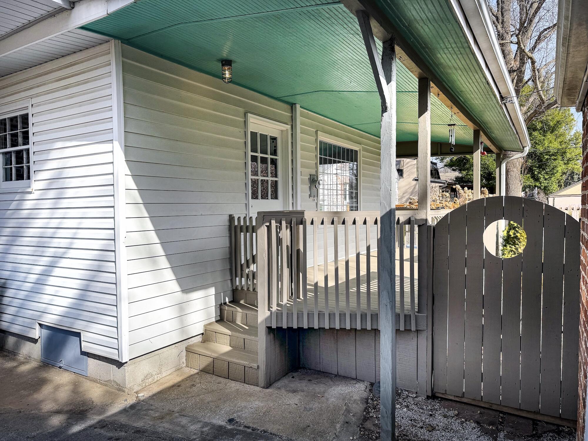 618 East Portland Street Property Photo 29