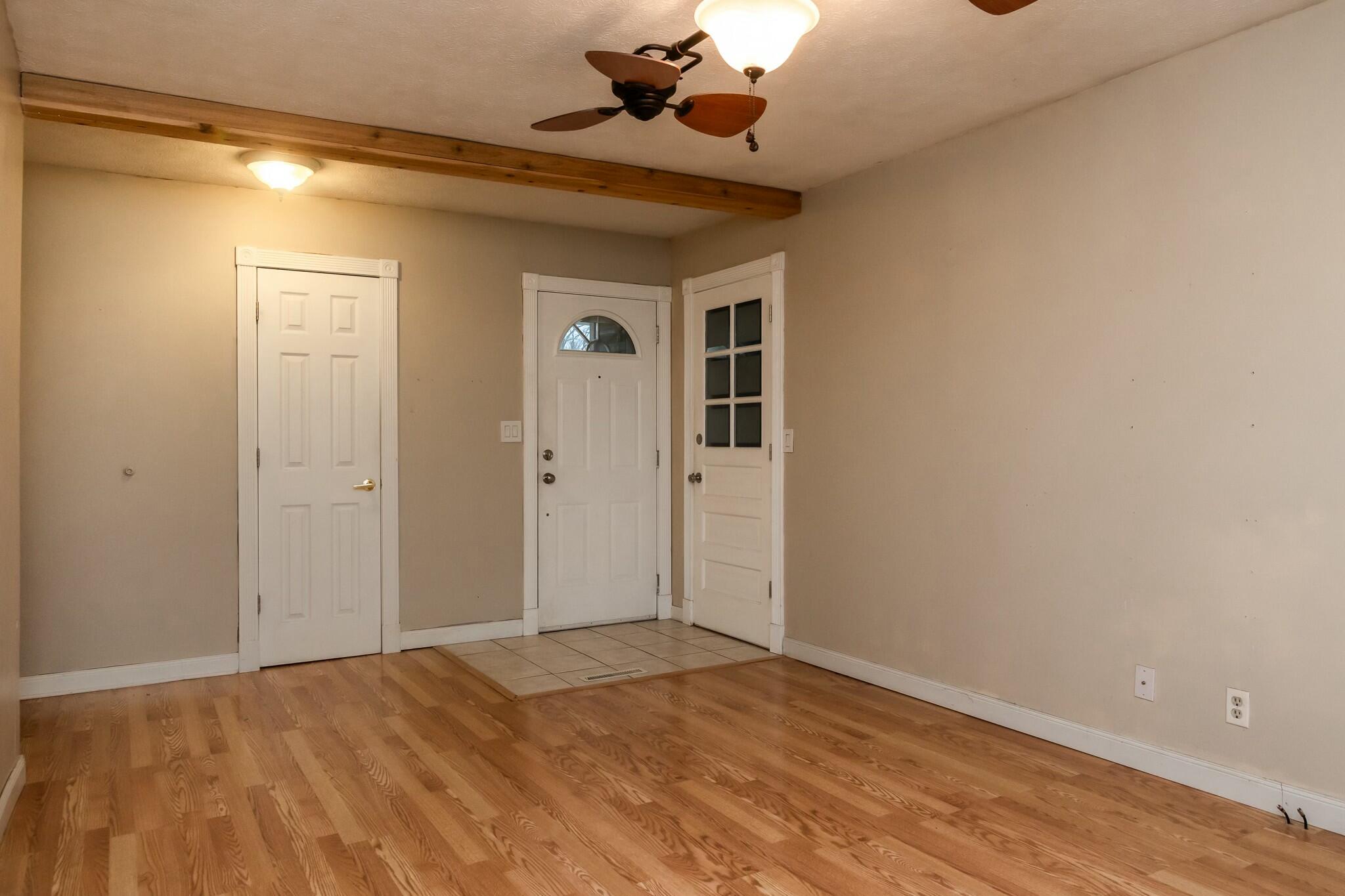 1326 East Cambridge Street Property Photo 10