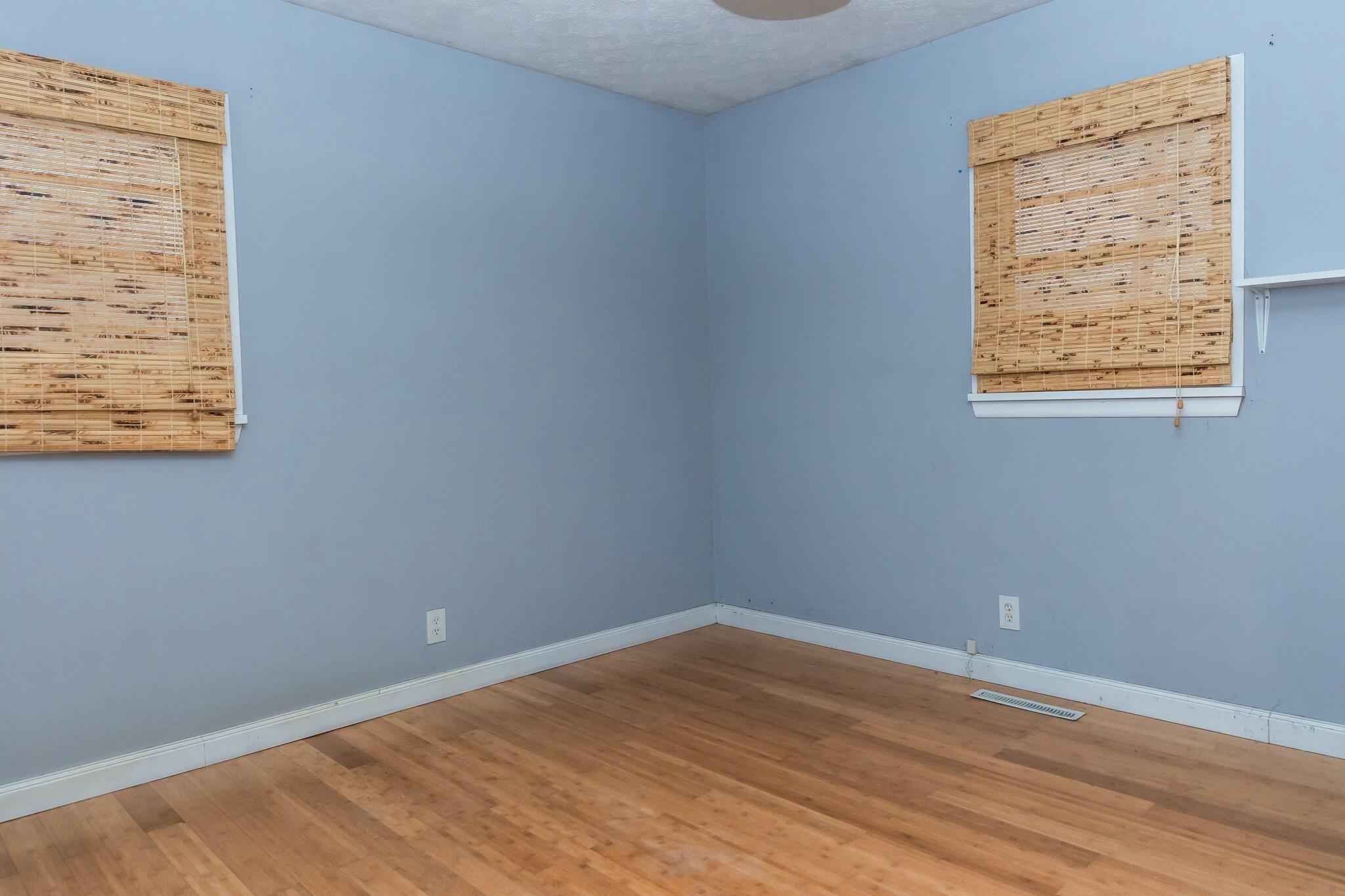 1326 East Cambridge Street Property Photo 29