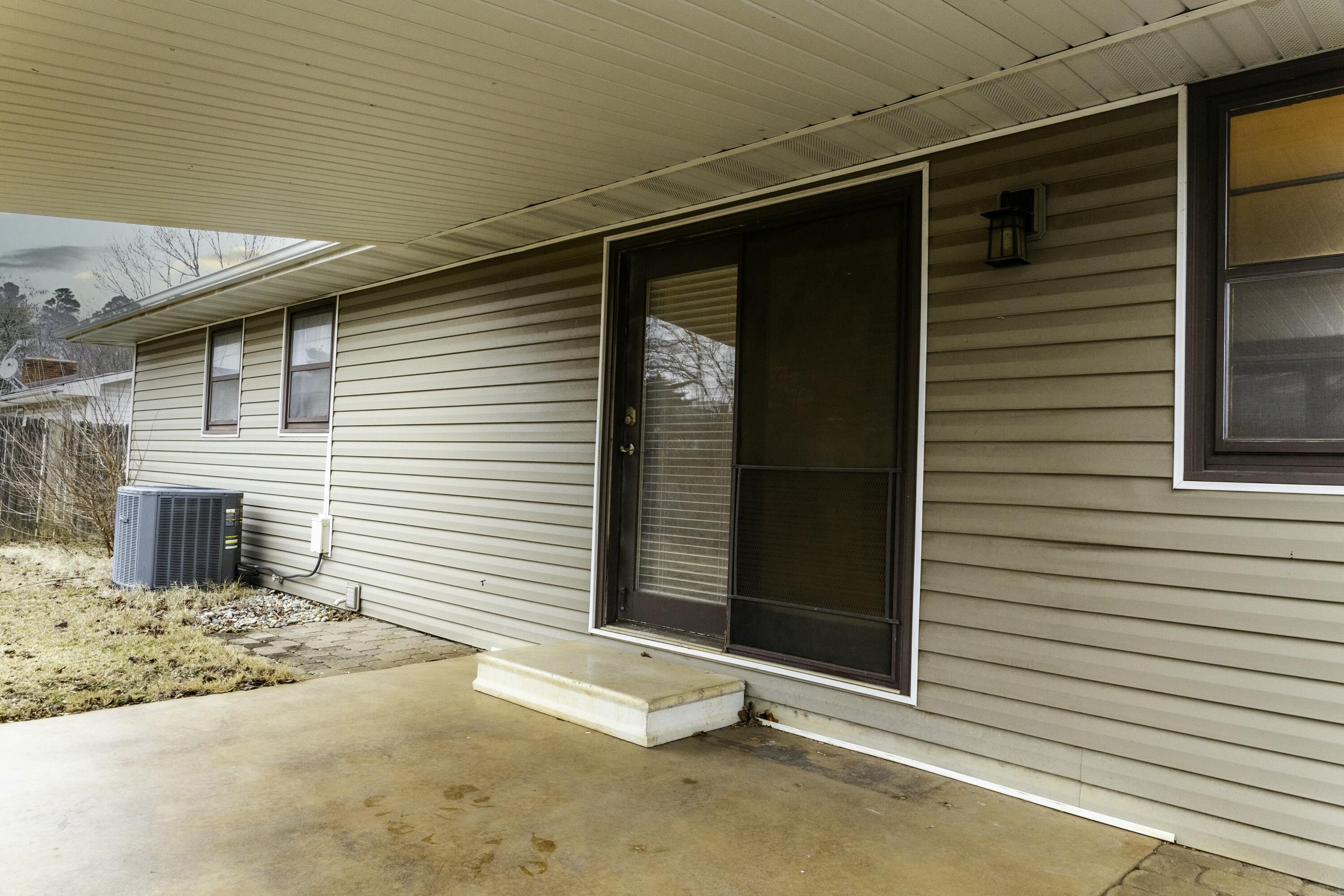 1326 East Cambridge Street Property Photo 40