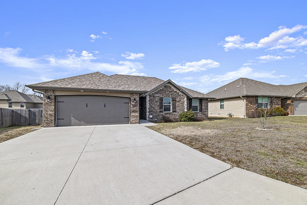 5674 West Pecan Street Property Photo 4