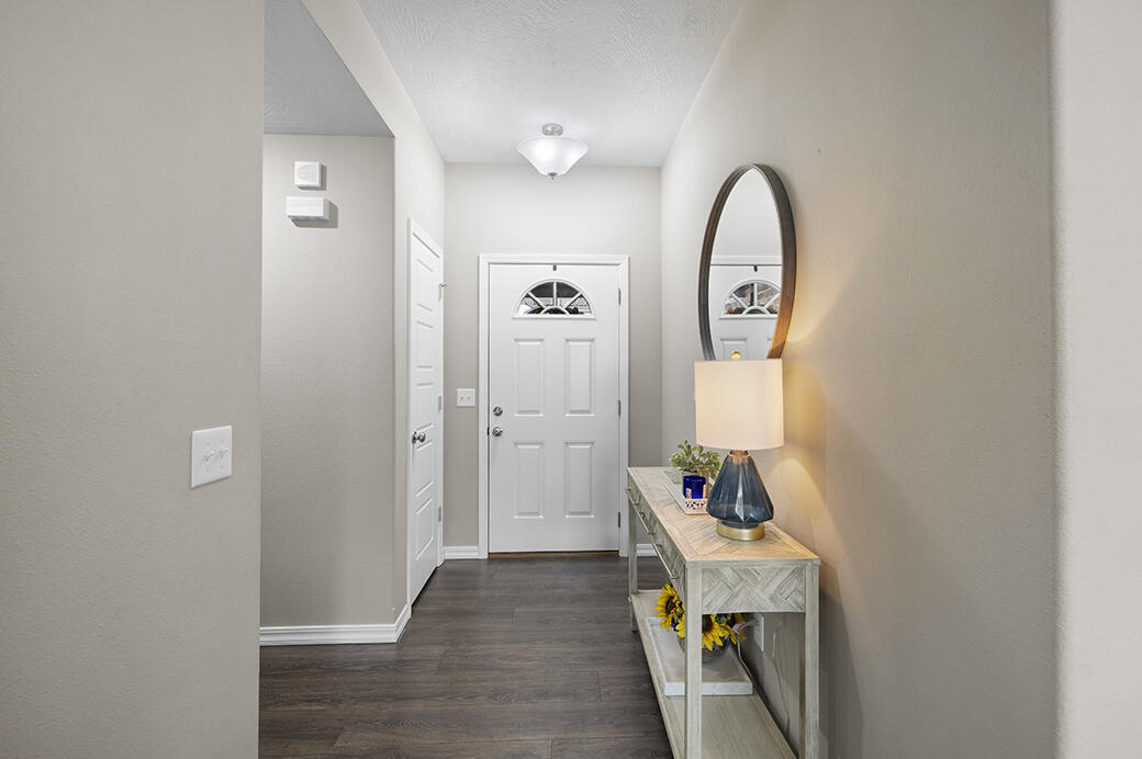 5674 West Pecan Street Property Photo 6