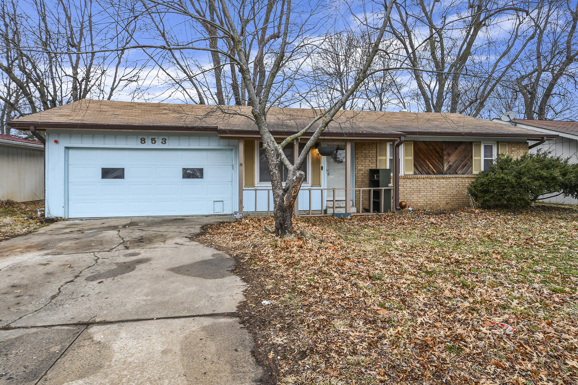 853 East Guinevere Street Property Photo 3