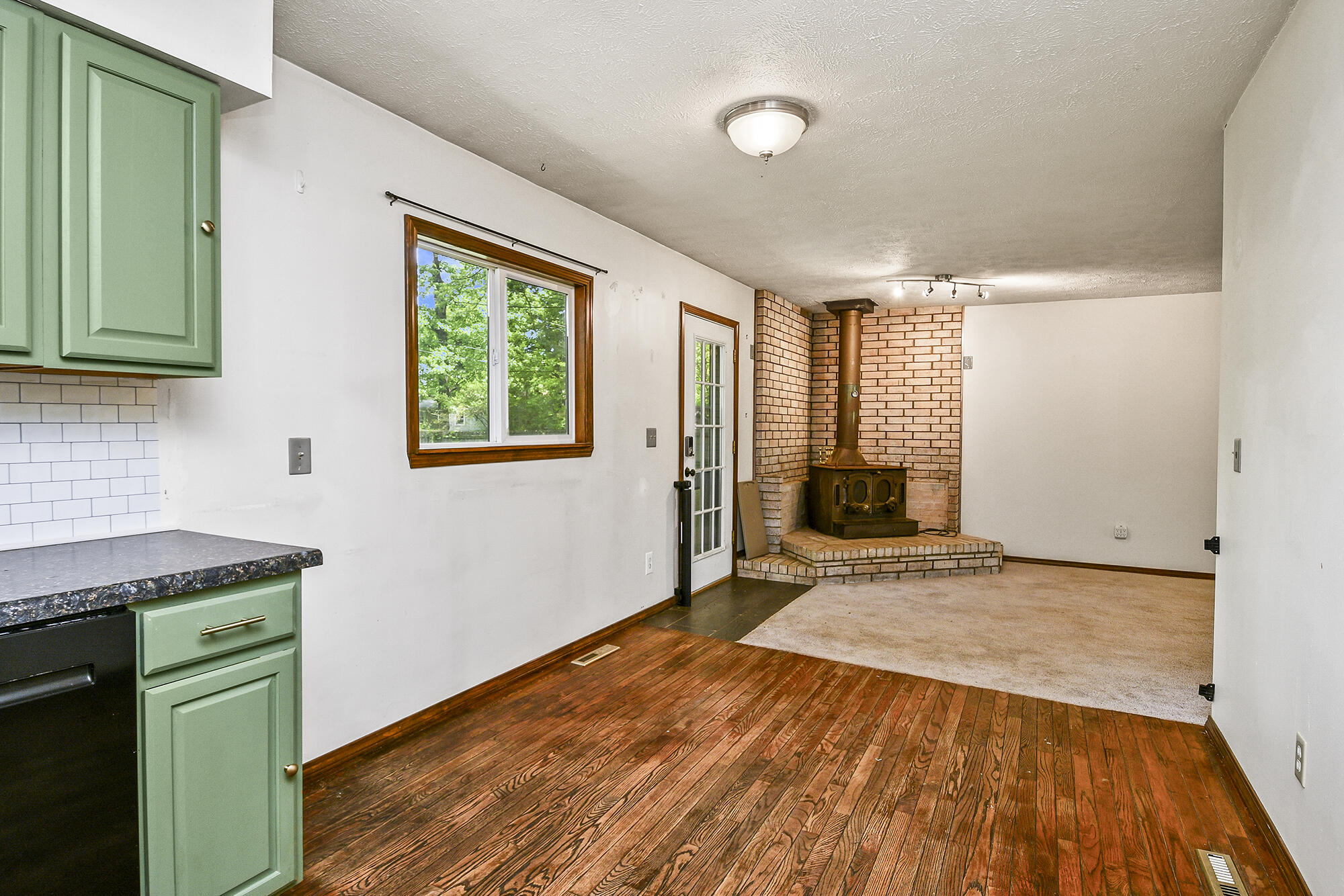 853 East Guinevere Street Property Photo 13