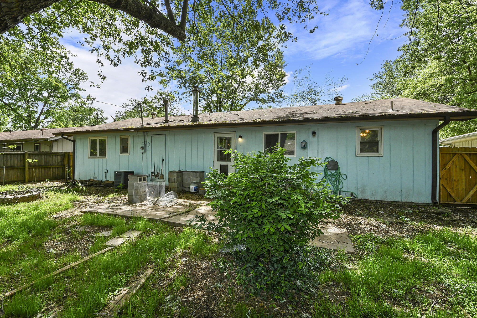 853 East Guinevere Street Property Photo 31