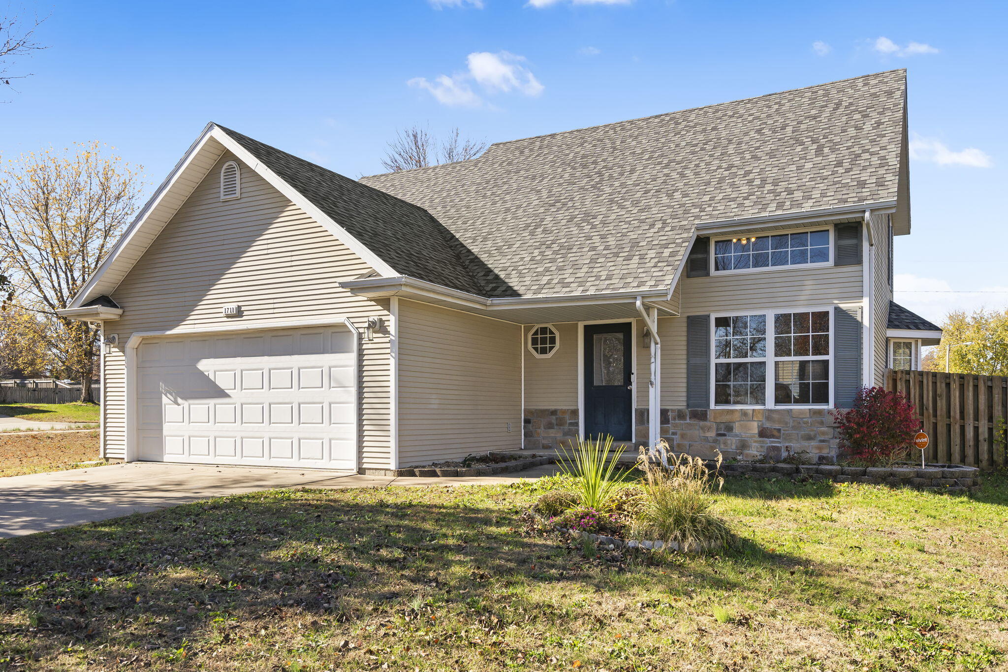 1711 East Garland Court Property Photo 1