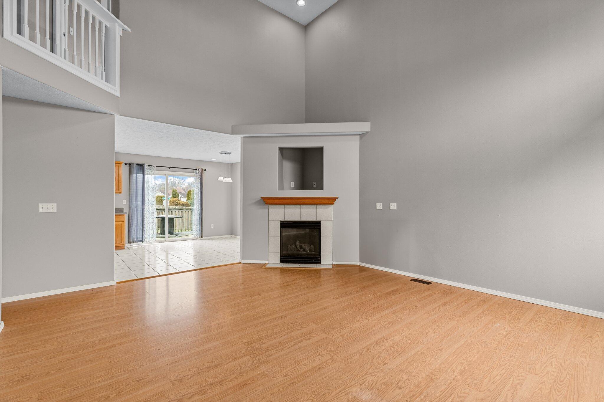 1711 East Garland Court Property Photo 4