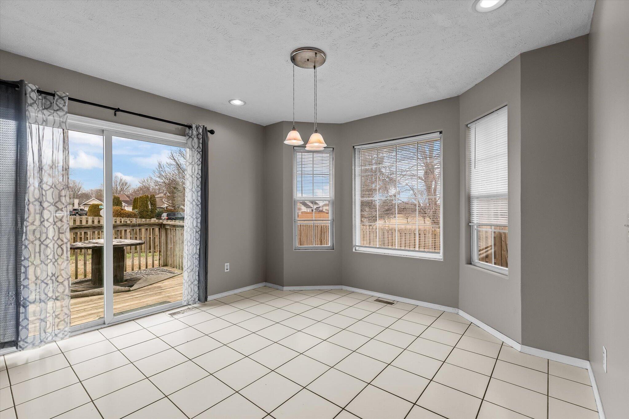 1711 East Garland Court Property Photo 6